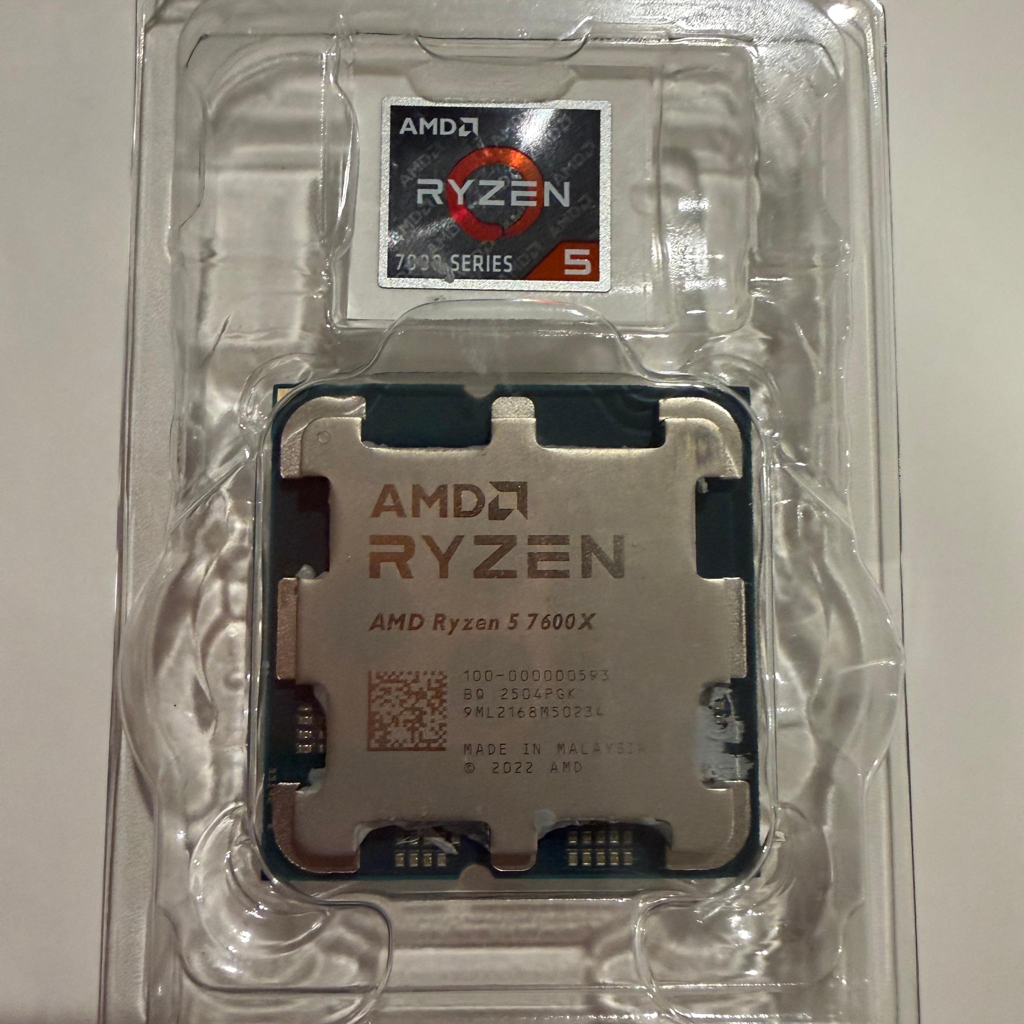 AMD RYZEN 5 7600X — Mint Condition!