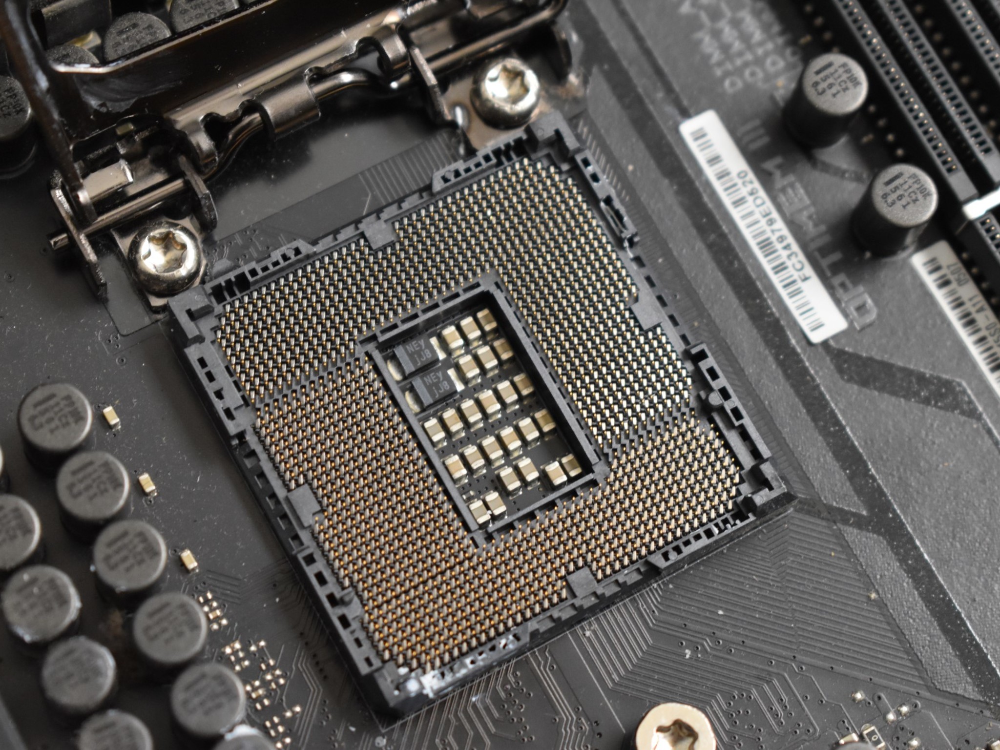 Asus ROG Maximus XIII Extreme Z590 Motherboard LGA1200
