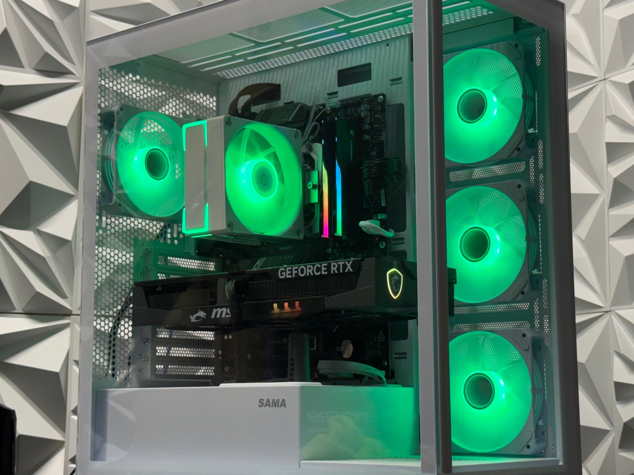 RTX 5070 / Ryzen 7 7700x / 32GB DDR5 Ram / 1TB SSD / Gaming pc / Streaming pc / Creator pc