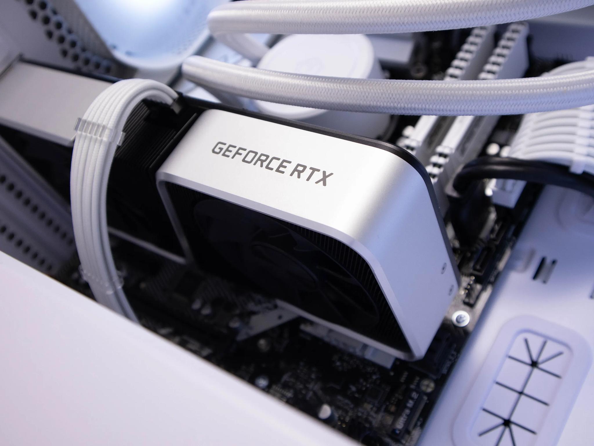 Frosty 2.0 (RTX 3060 Ti FE | Intel i5-10500 | 32gb RAM)