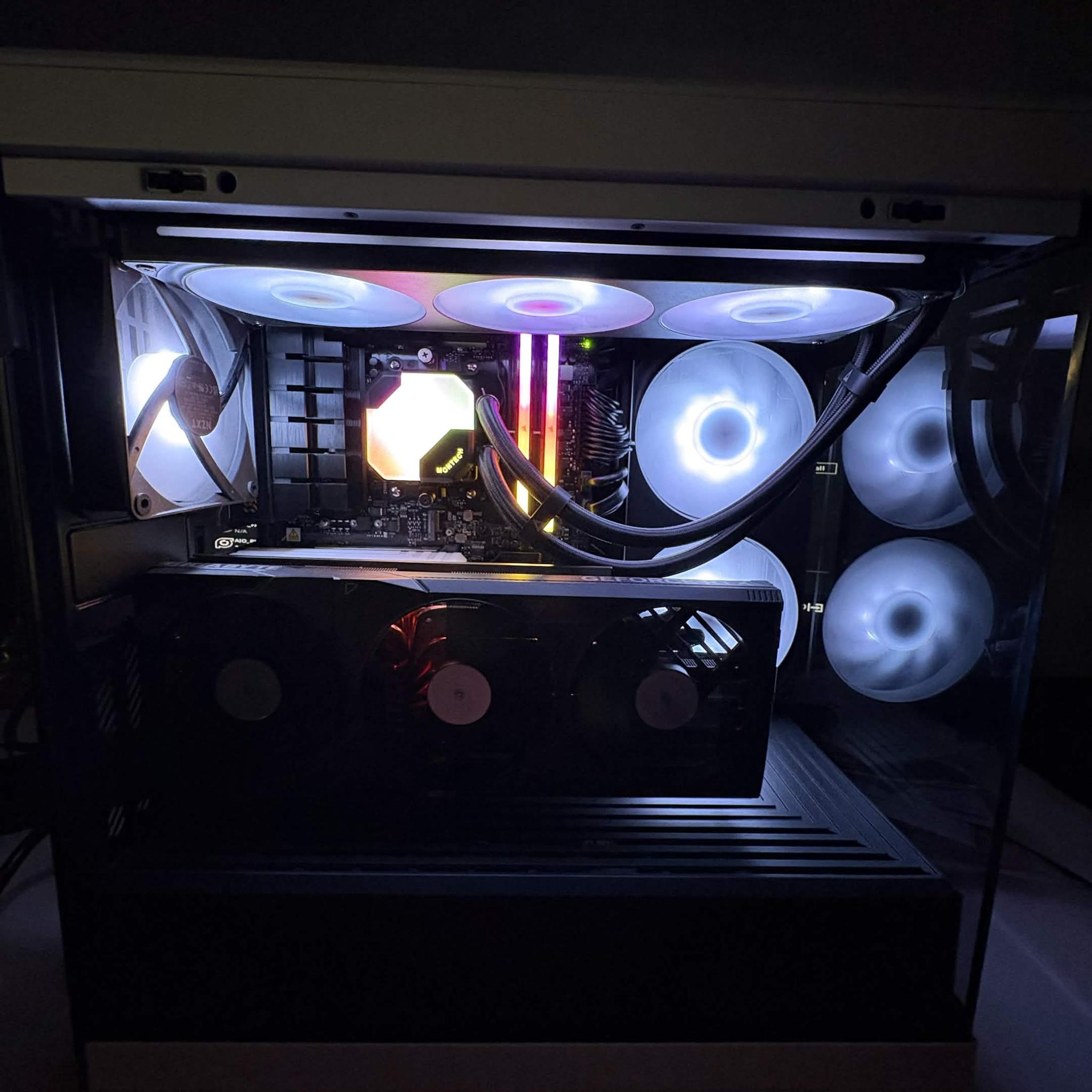 GeForce RTX 4090 Custom Gaming PC - Ryzen 7 9800X3D, 32GB RAM, 2TB NVMe SSD