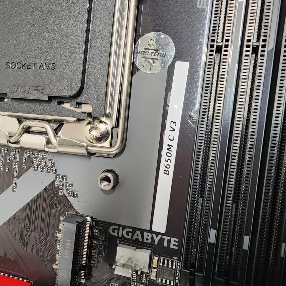 UPDATED BIOS GIGABYTE B650M C V3-Y1 WIFI AM5 DDR5 MATX MOTHERBOARD
