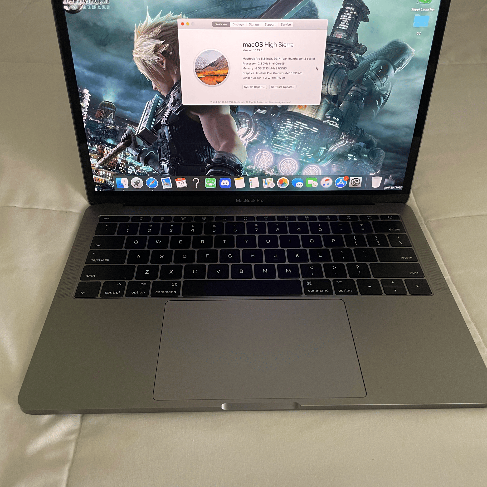 2017 MacBook Pro, barely used! Only 158 cycle counts.