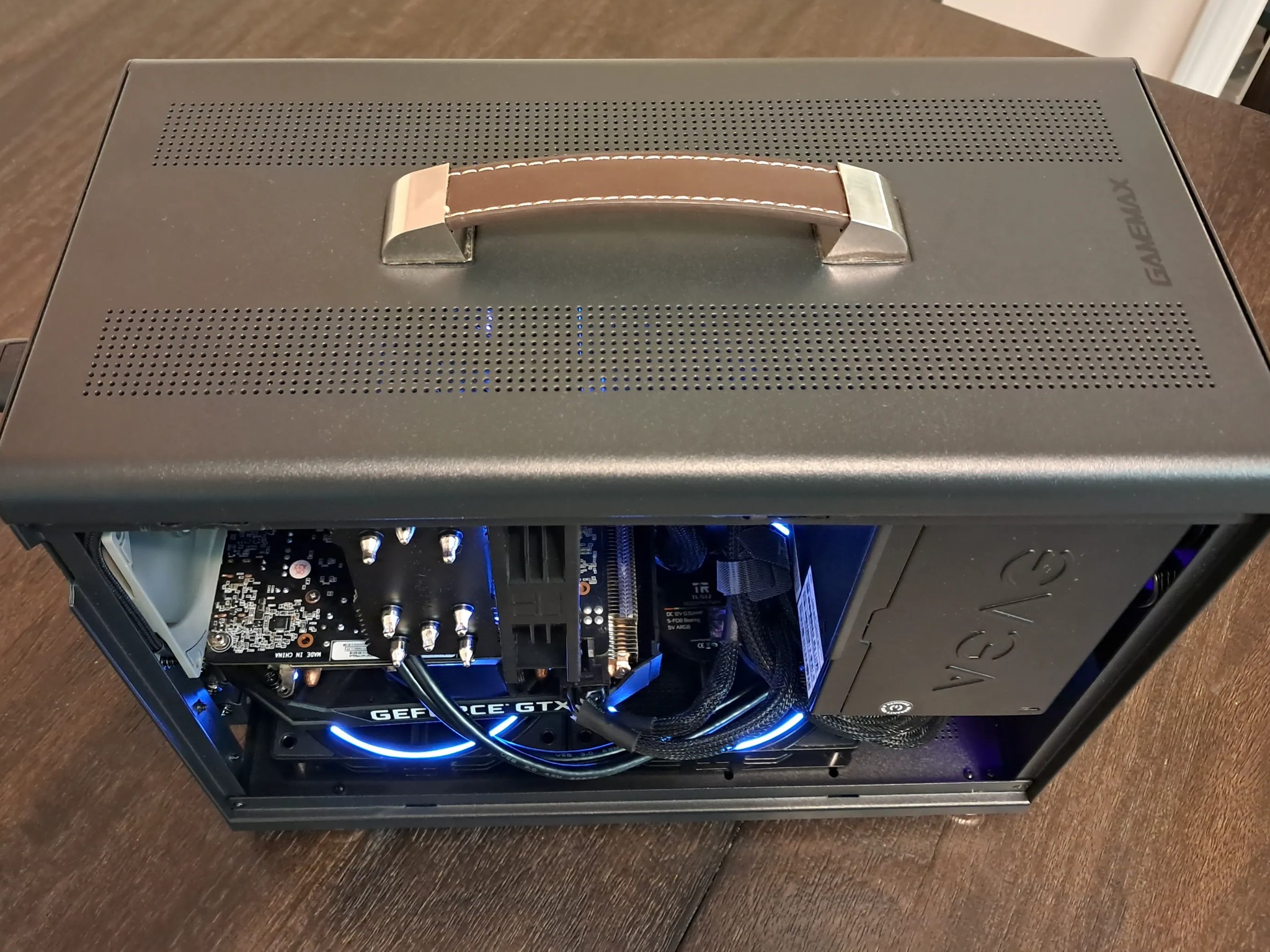 🖥Mini ITX Gamer!/Lunchbox?🧰🥡 GTX 1660 Super | Intel i7-4770K 3.5-3.9 GHz | 1TB SSD