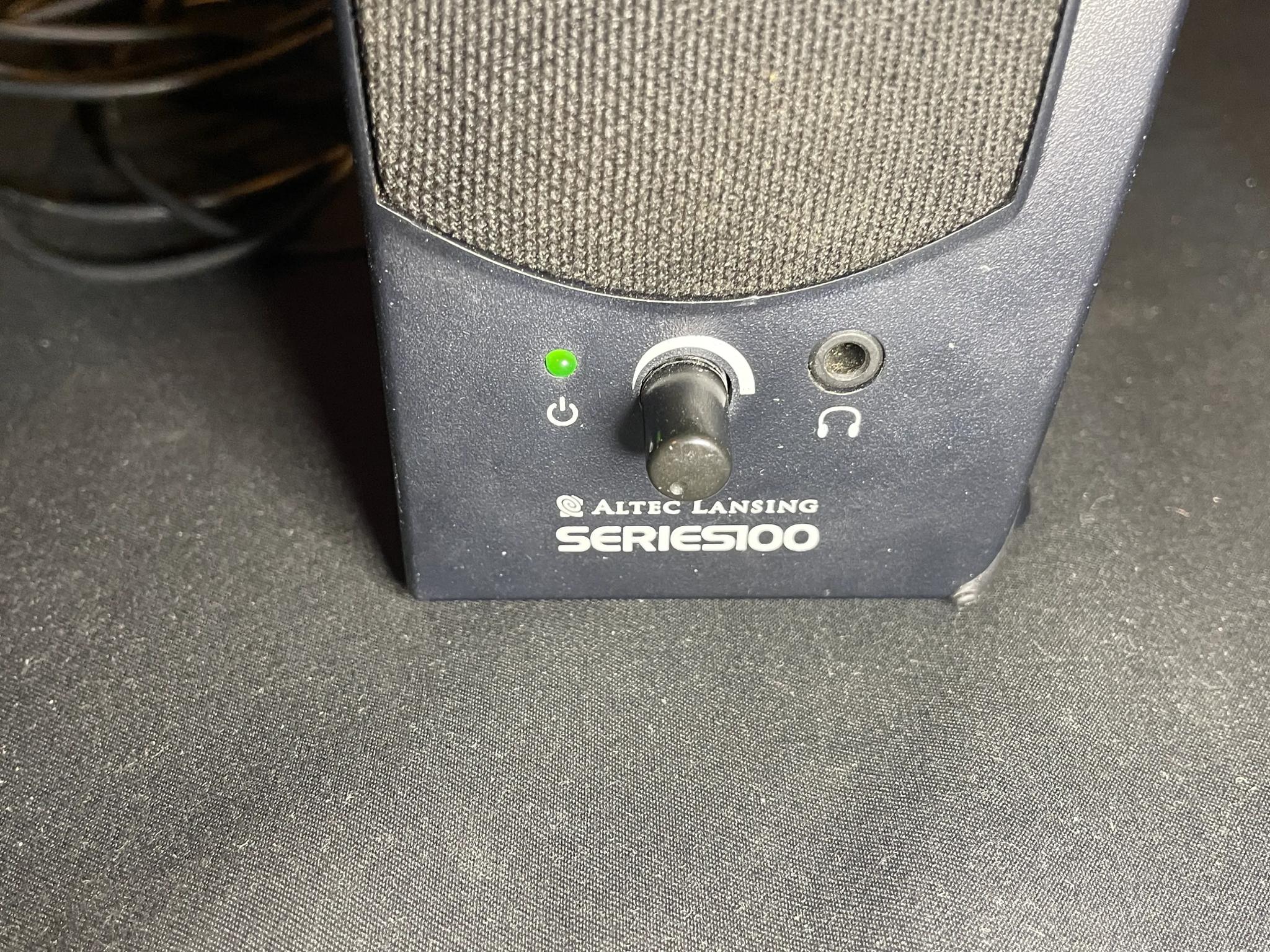 Altic Lansing series100 Speakers