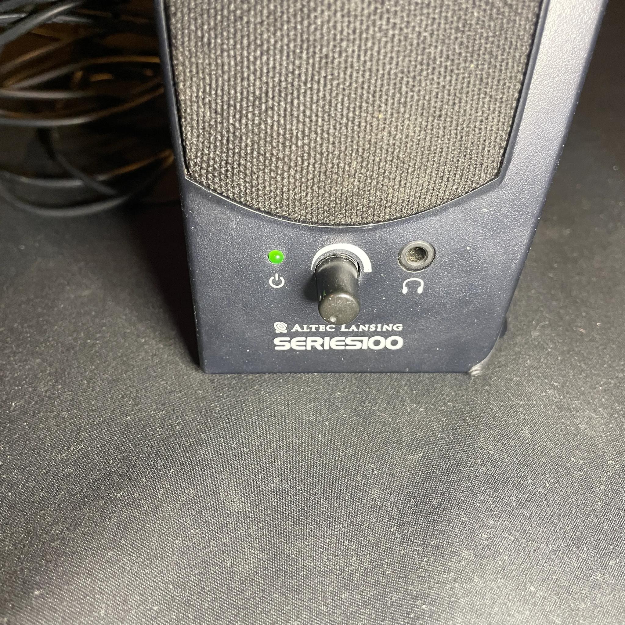 Altic Lansing series100 Speakers