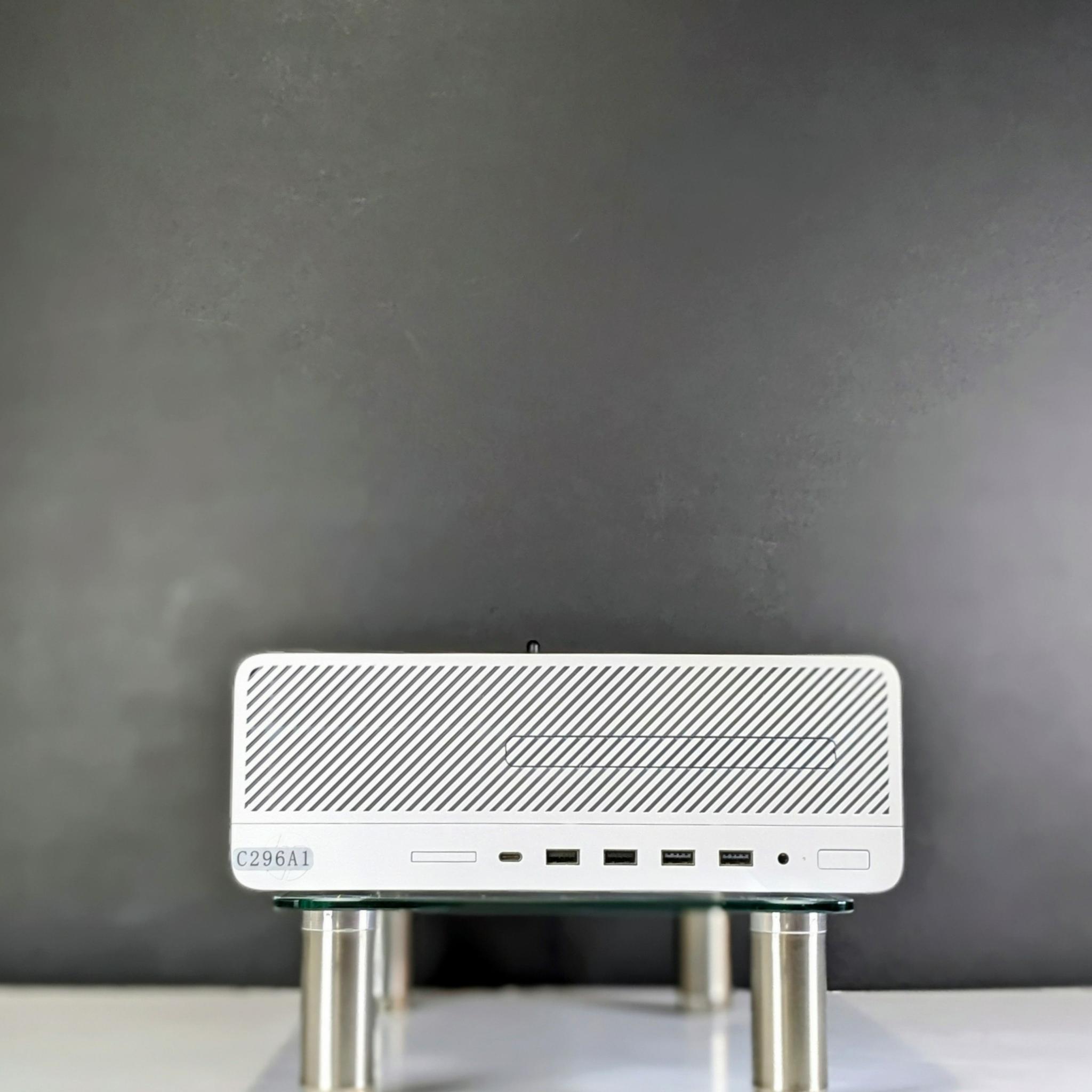 Custom Mini/SFF Gaming/Productivity PC⚪️RX 640⚪️I7-6700⚪️16GB RAM⚪️512GB Samsung EVO SSD⚪️Windows 10