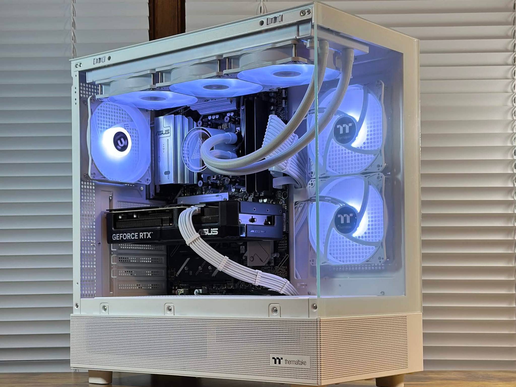 RTX 5070 12GB | Ryzen 7 7700 | 32GB DDR5 | 3TB Storage | Win11 | WIFI | 1440P/4K Gaming PC