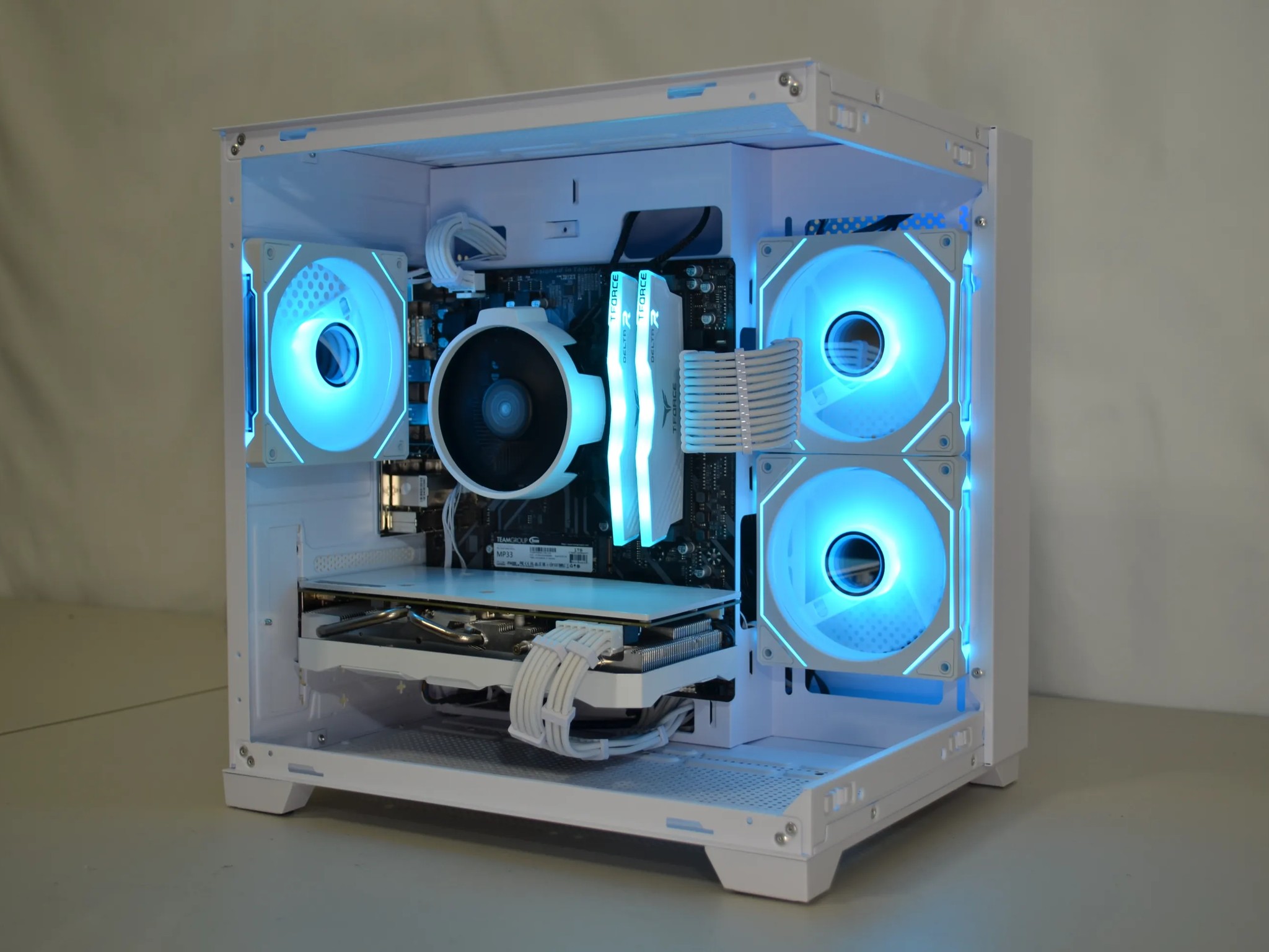🧊Frostbite❄️- RX 5700 XT (Better than RTX 3060) | Ryzen 5 3600X | 1 TB NVMe