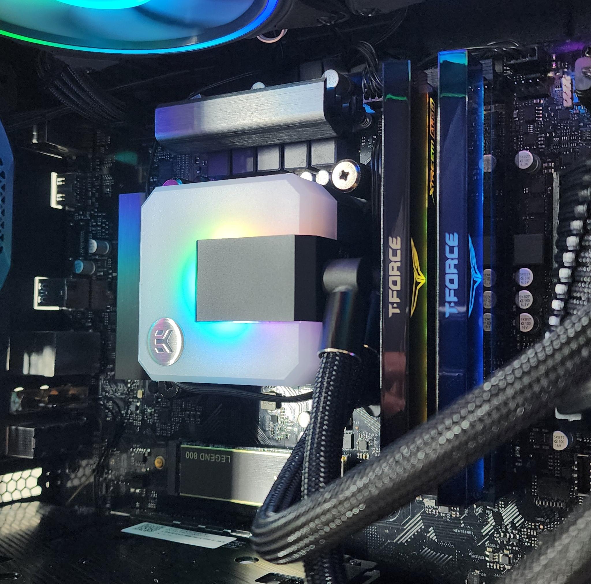 Gaming PC i7-11700K 32GB RAM 1TB SSD RTX 3070 8GB Windows 11 Computer
