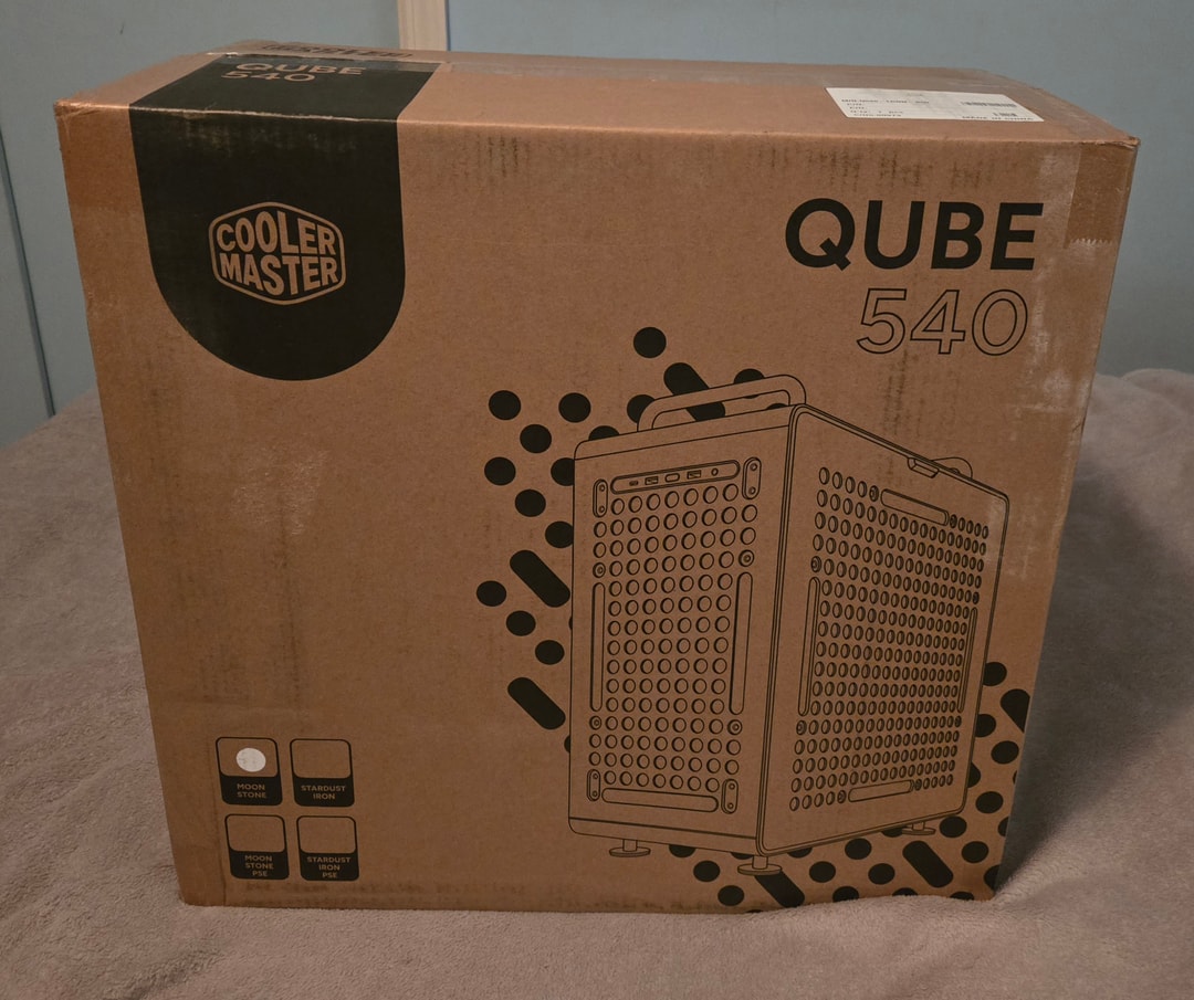Cooler Master Qube 540 ムーンストーン width=1080,quality=90,format=