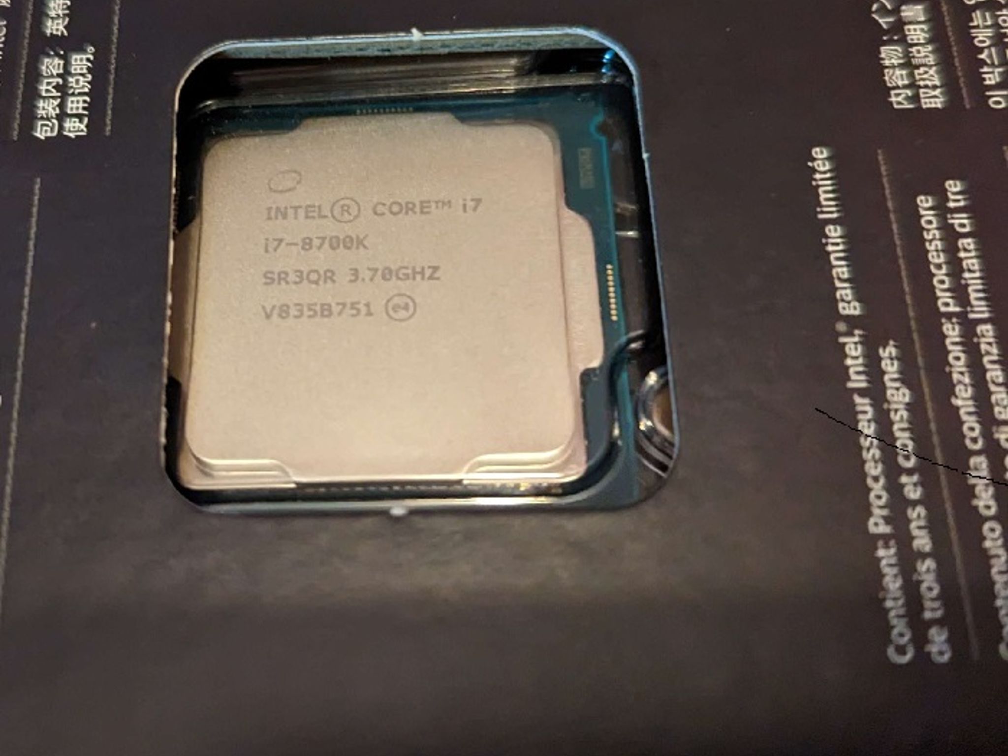 BNIB Intel 8700k