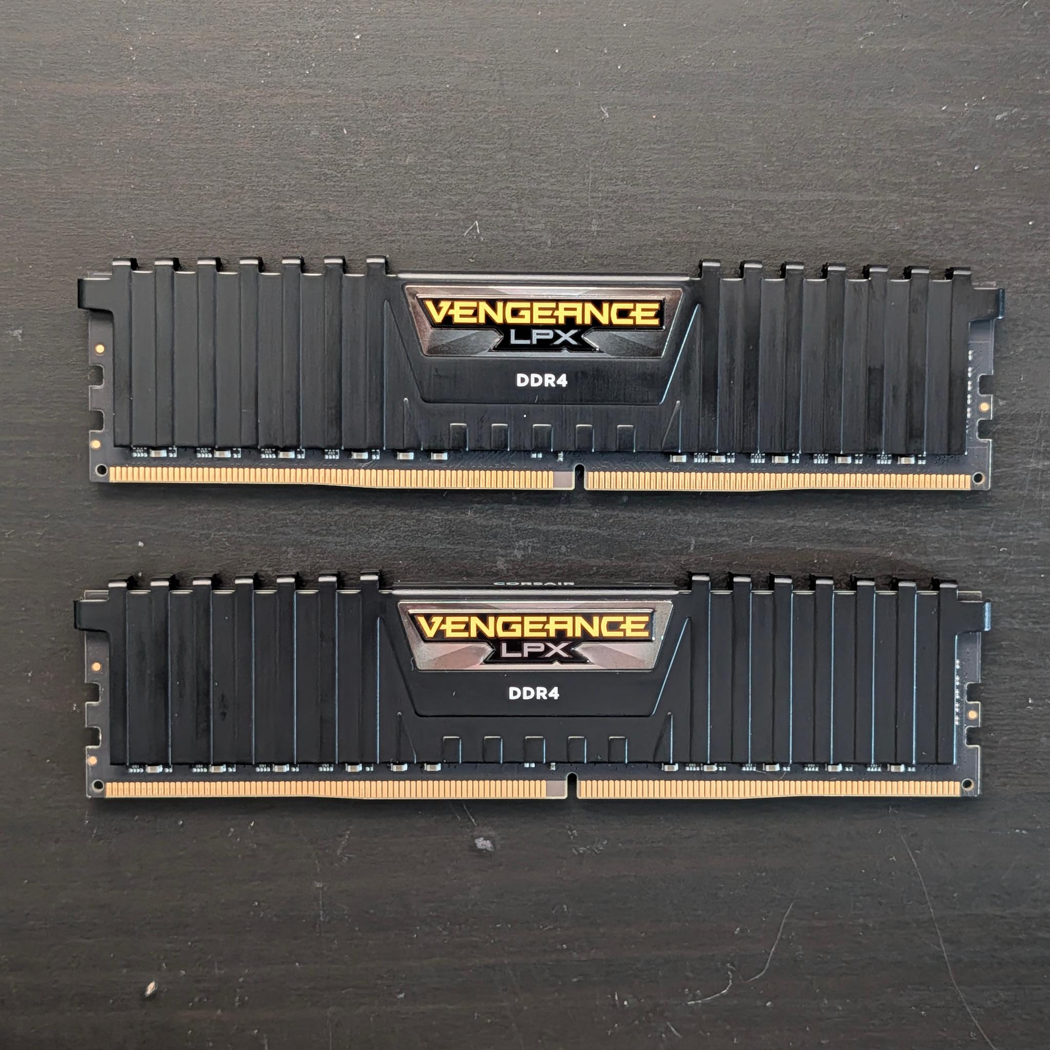 Corsair Vengeance LPX 64GB (2x32GB) RAM DDR4 3200MHz CL16 CMK64GX4M2E3200C16