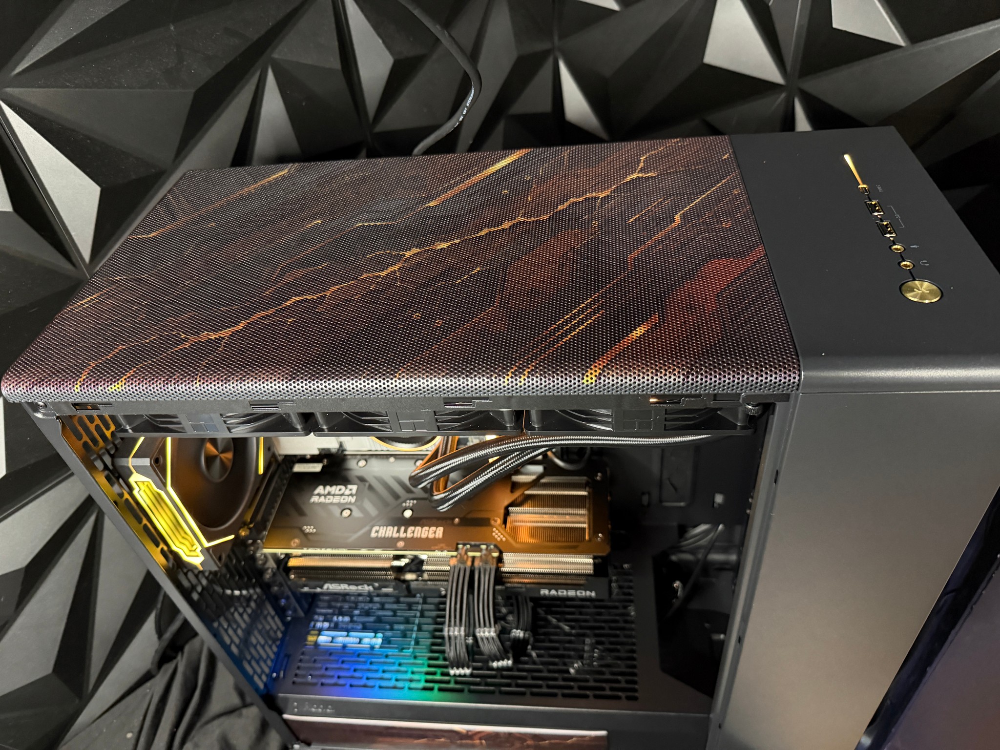 🪵⚙️ IRON WOOD ⚙️🪵 Ryzen 9 9900X| RX 9070XT| 32 GB DDR5 8000Mhz|4.5 TB NVMe| 850W Gold PSU