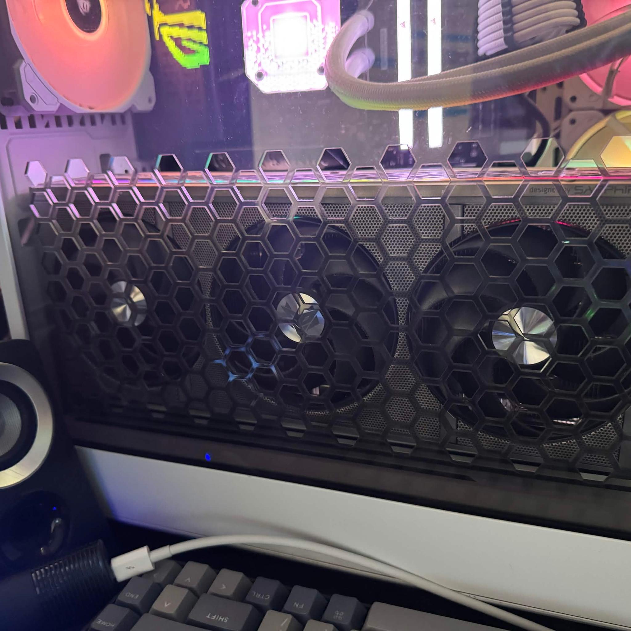 Sapphire NITRO+ RX 9070 XT