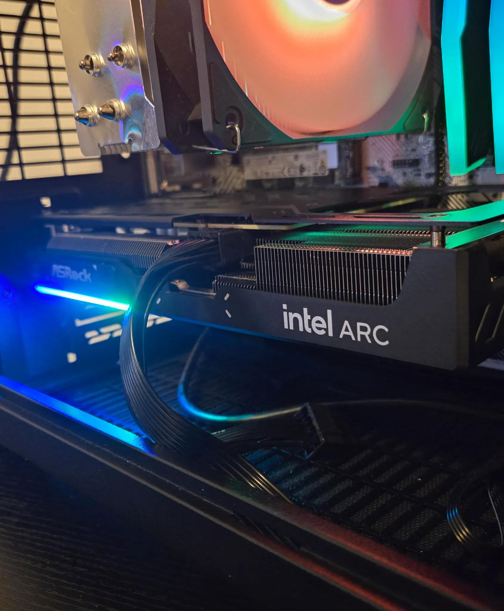 🧙 BATTLEMAGE 🧙 RYZEN 5 5600 / INTEL ARC B570 / 1TB / 32GB