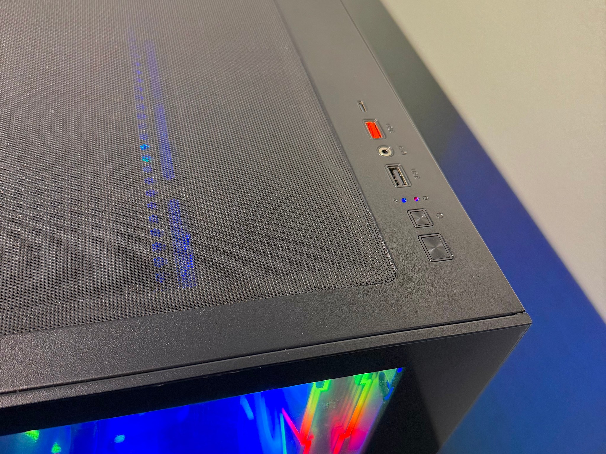 RTX 5070 ti | Intel Core Ultra 7 265KF | 32GB ram | 2TB M.2 Gaming PC