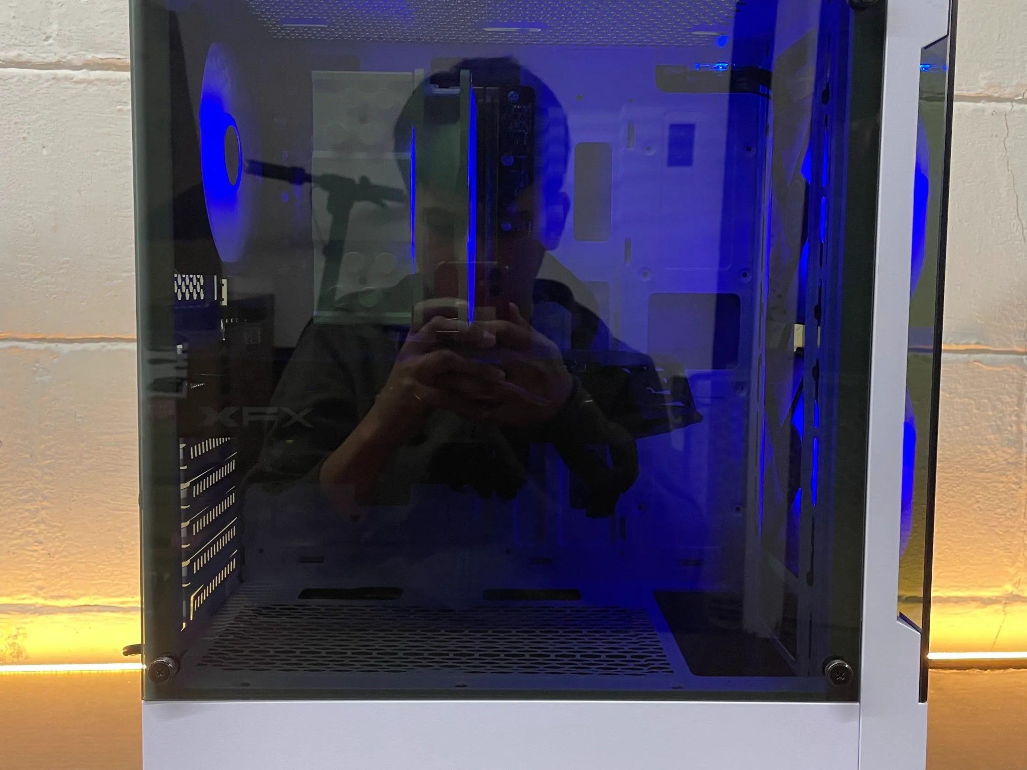 Sleeky Gaming PC | Intel i5 / AMD RX580 / 8GB / 1.1TB Win 11 Pro WiFi