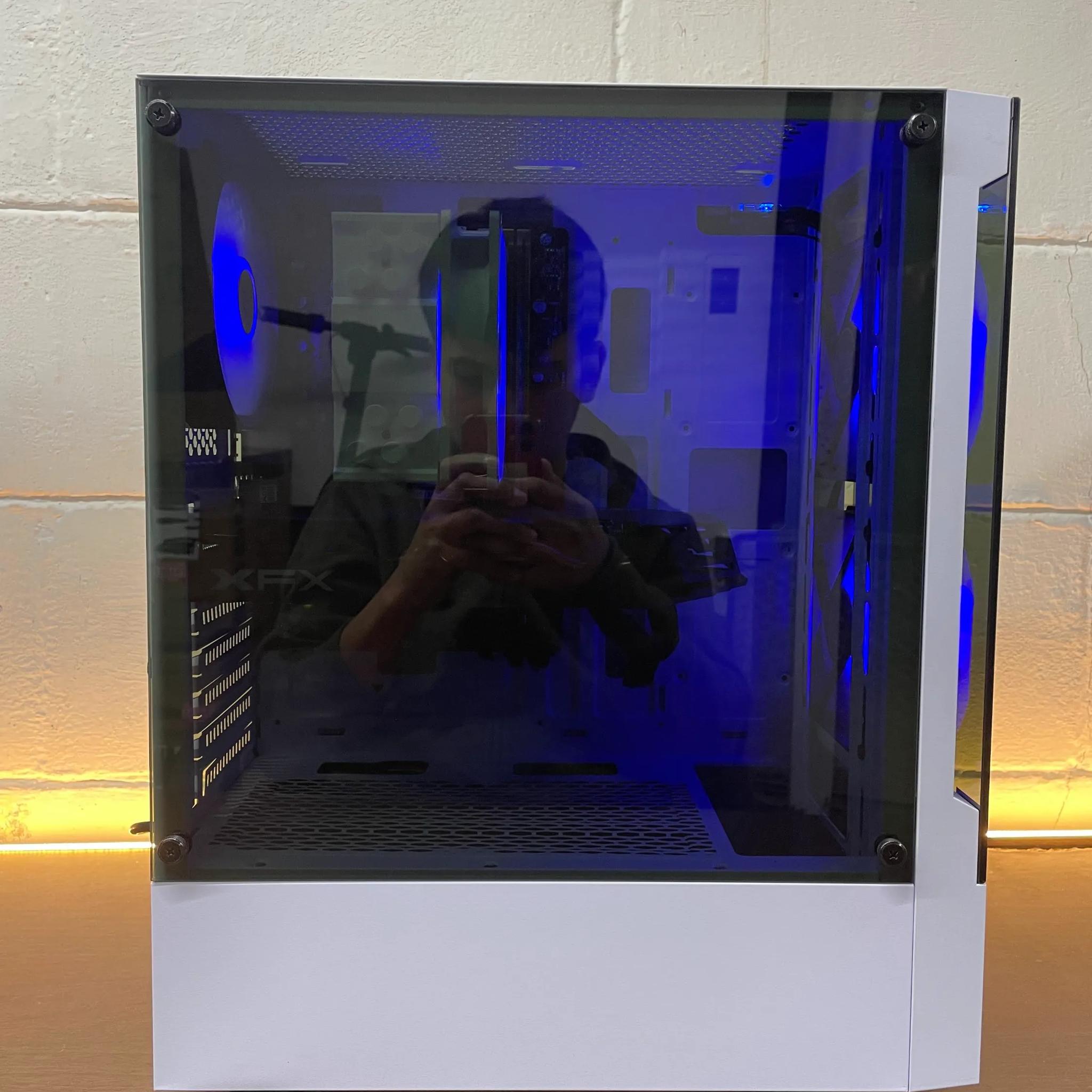 Sleeky Gaming PC | Intel i5 / AMD RX580 / 8GB / 1.1TB Win 11 Pro WiFi