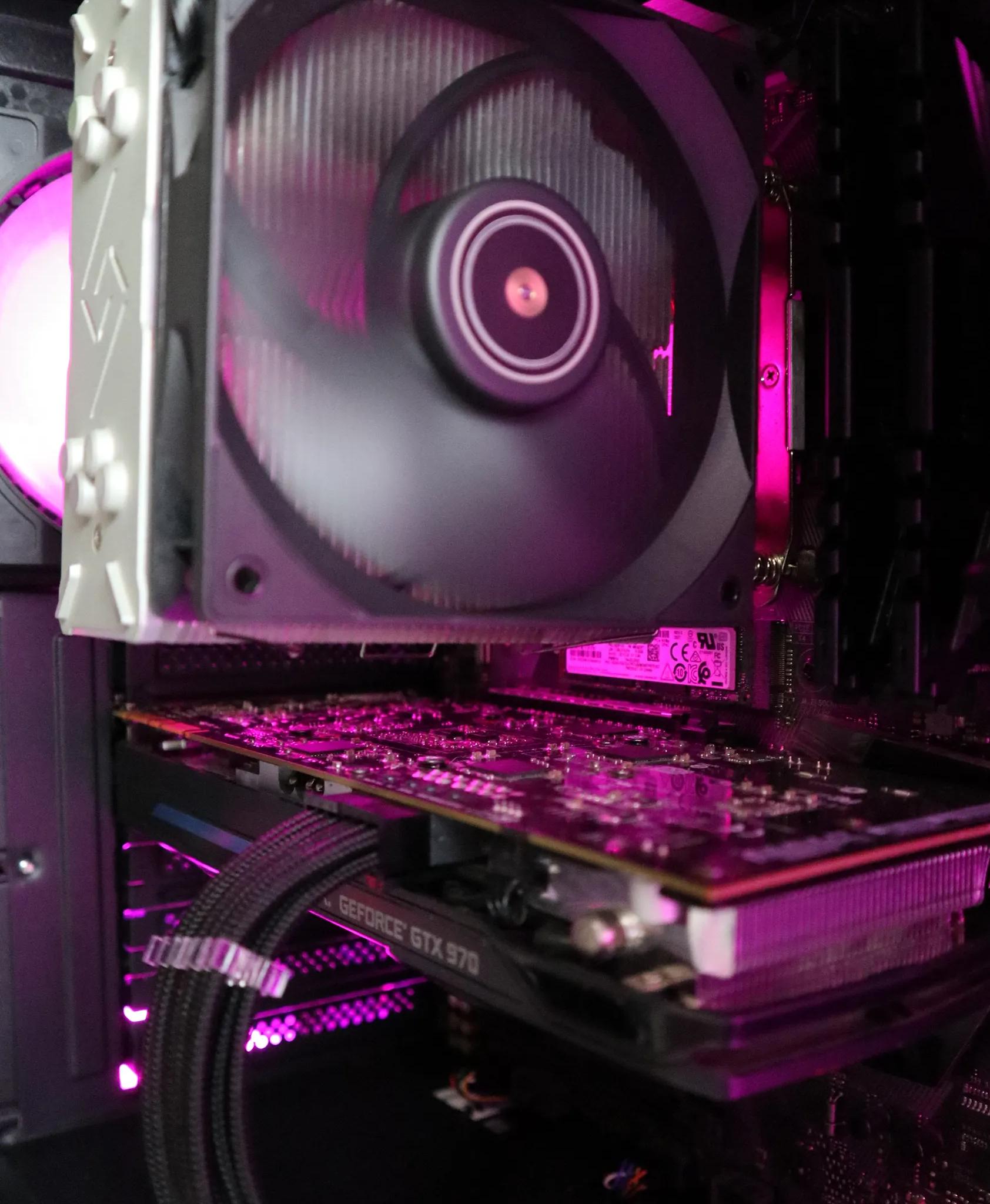 Castle | Ryzen 7 1700X/GTX 970