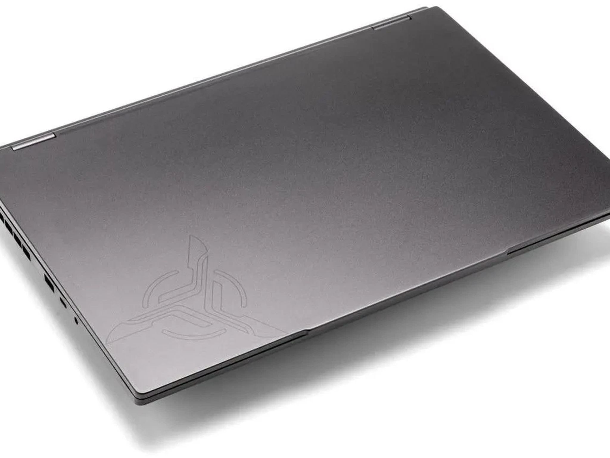 Skytech Gaming Noir Gaming Laptop AMD Ryzen 7 8845HS NVIDIA RTX 4070 16GB DDR5