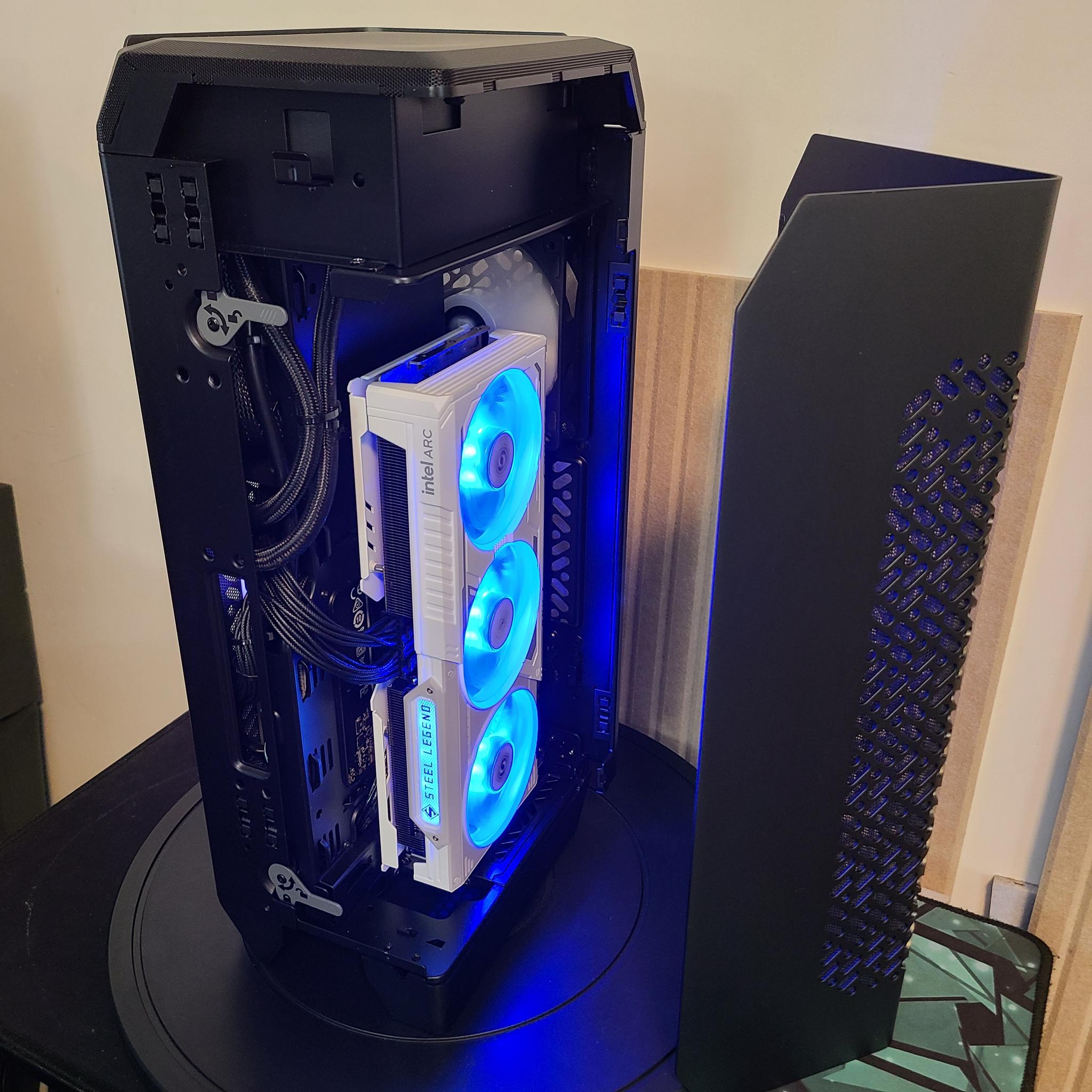 AMD Ryzen 5700X3D-AsRock Steel Legend ARC B580 12GB GPU-MSI B550i