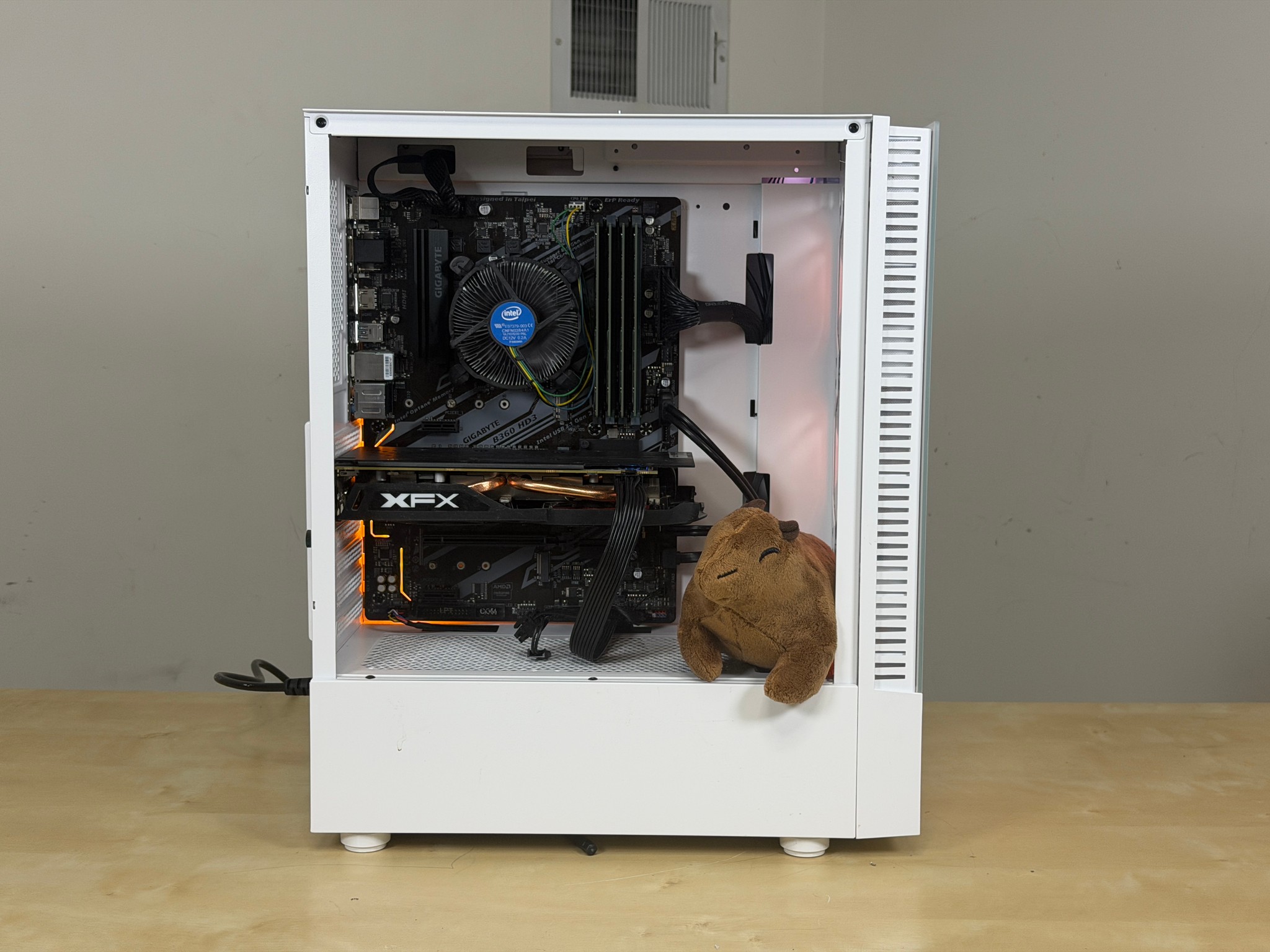 🎮Budget Gaming PC♠️ – Intel i5 8500, RX 570, 16GB Ram, 1.240TB Storage - WiFi + BlueTooth