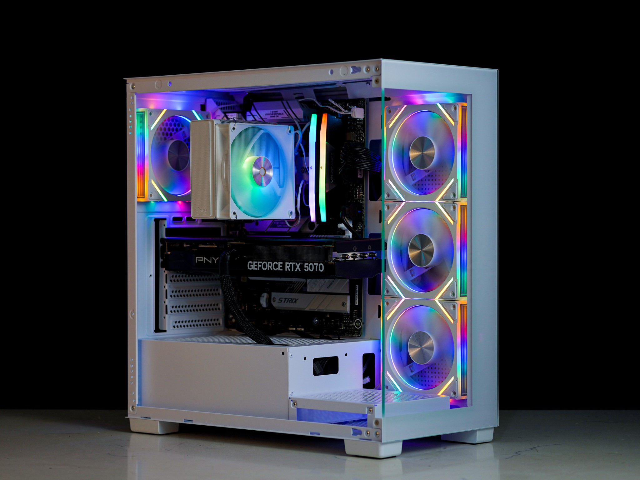 🥶🧊//Glacier Valley// - Ryzen 7 7700, RTX 5070 12GB, 32GB RAM, 2TB SSD🥶🧊 by EXT PC