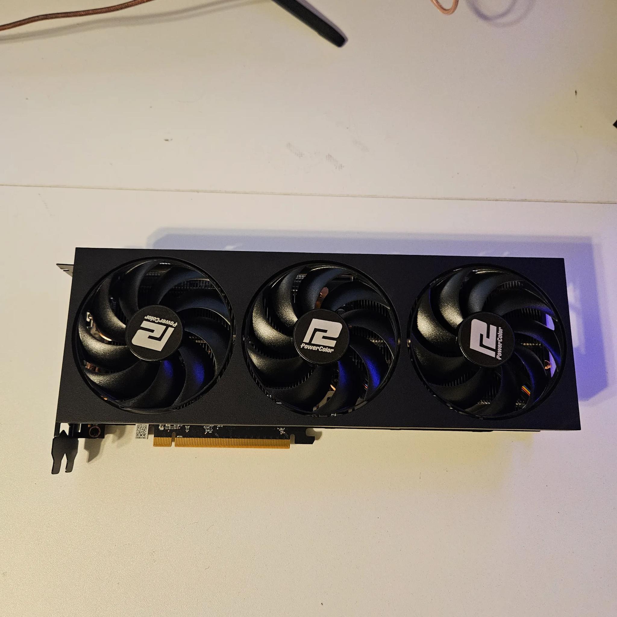 Powercolor fighter Radeon 7800 xt 16G