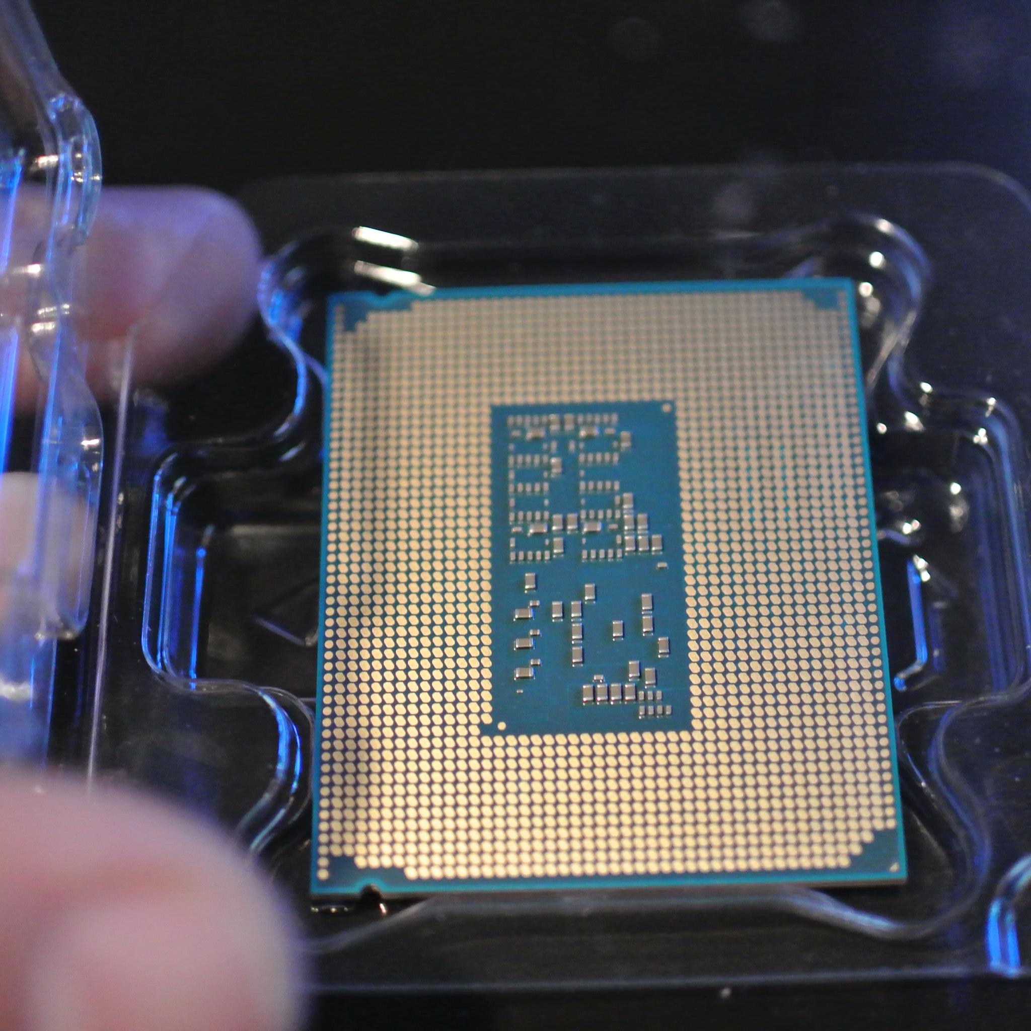 Intel Core Ultra 7 270K Plus 24-Core CPU