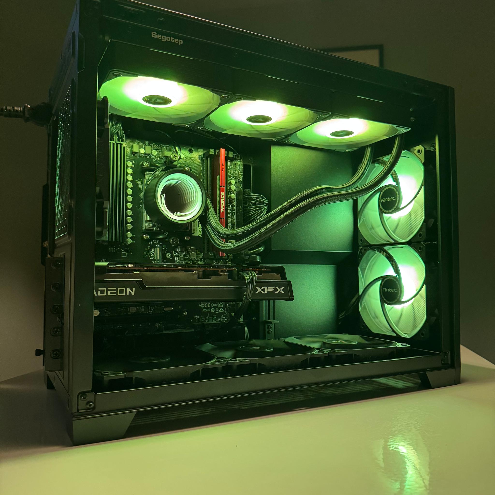 EmberStrike | Custom Gaming PC | RX 7600 - R5 8700F- 16GB Ram - 1TB SSD