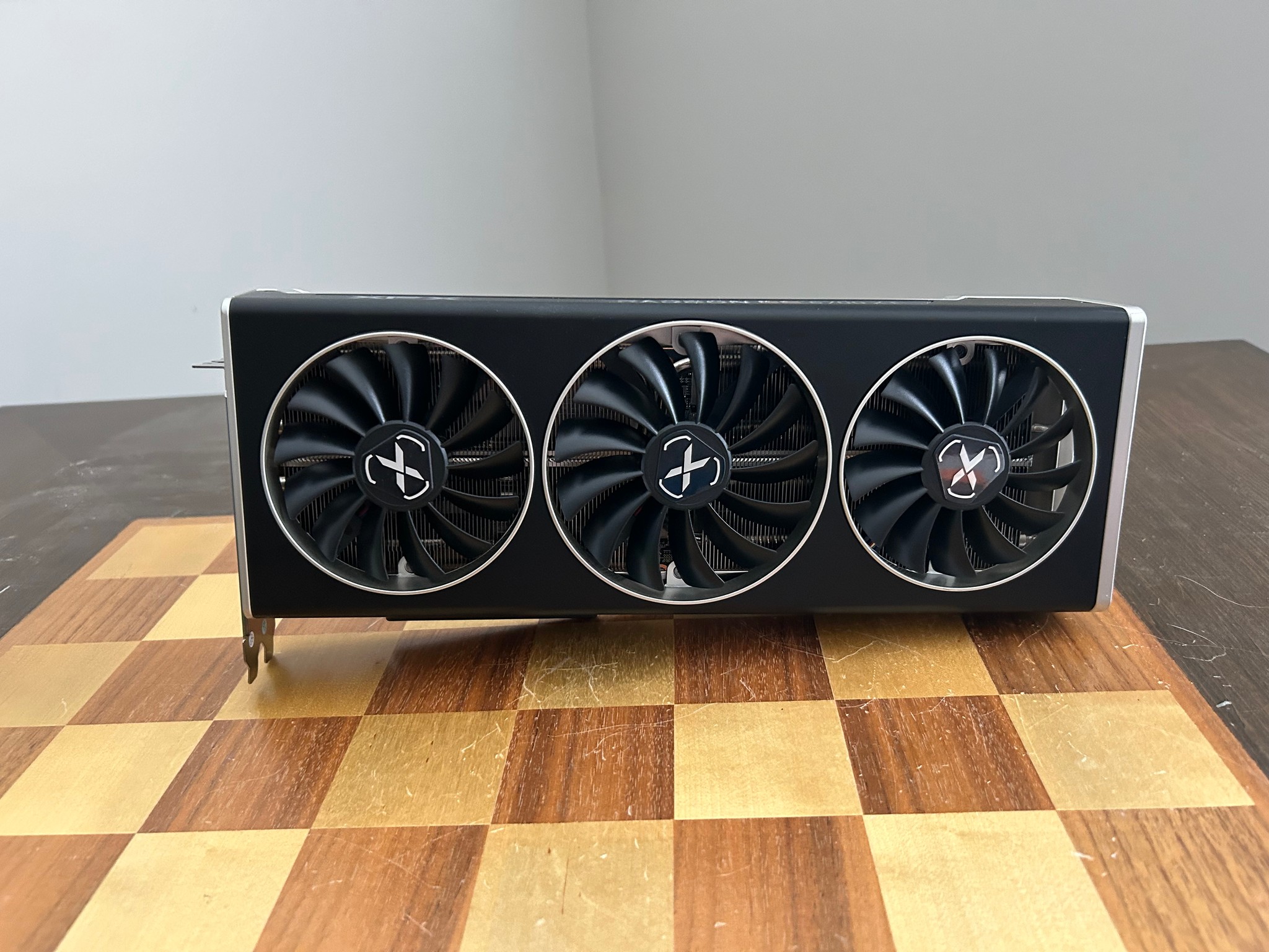 XFX MERC 319 RX 6700XT