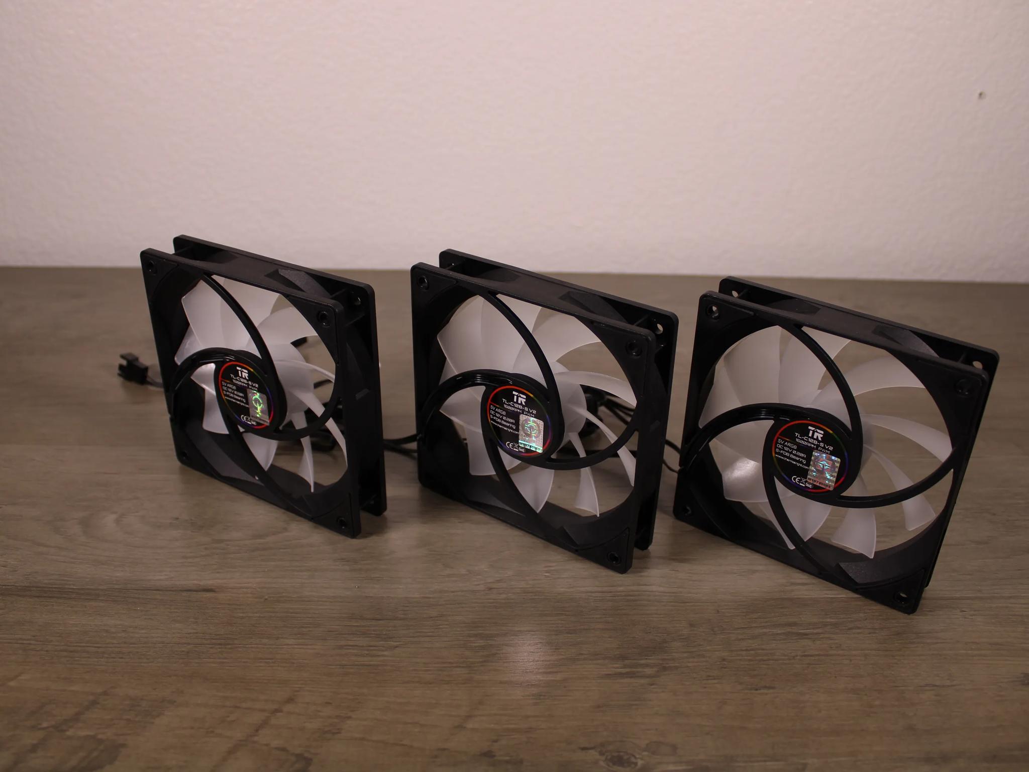 3 Thermaltake 120mm Case Fans| PWM ARGB Fans with S-FDB Bearings | BRAND NEW