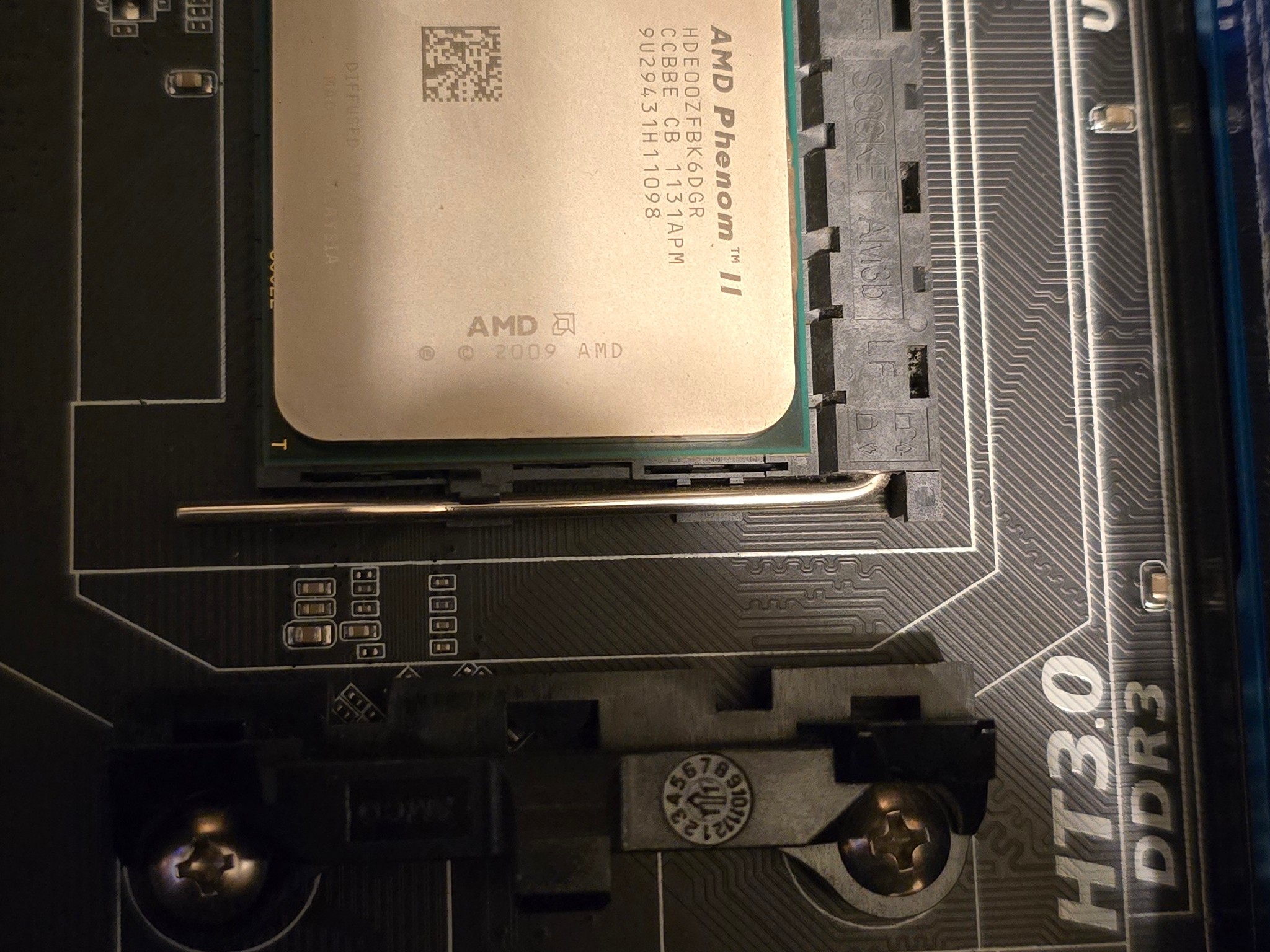 Gigabyte GA-990FXA-UD5 Bundle
