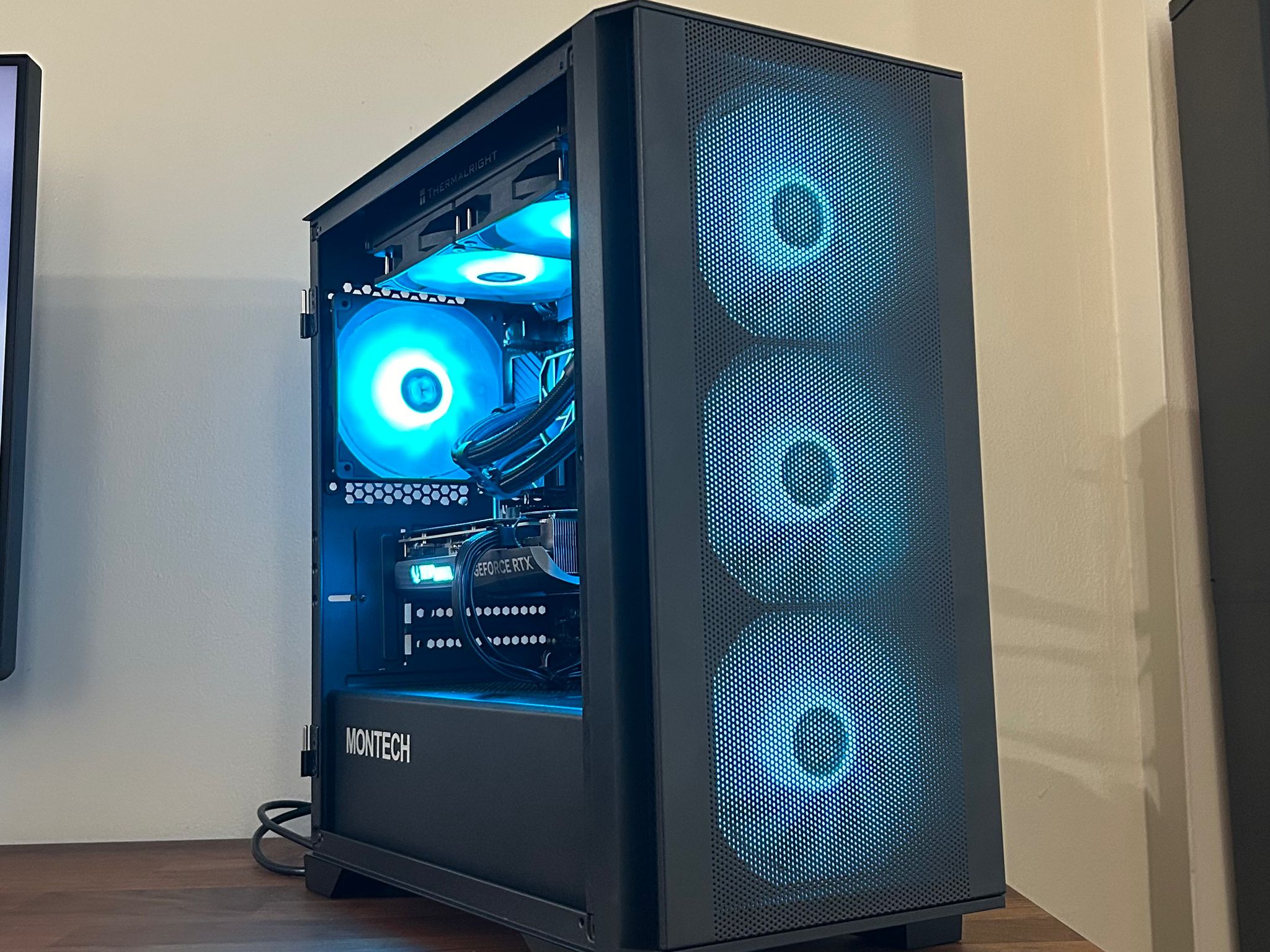 **SALE** RTX 4070 | Intel i5 12400 | 32GB DDR4 | WiFi | The Aviator