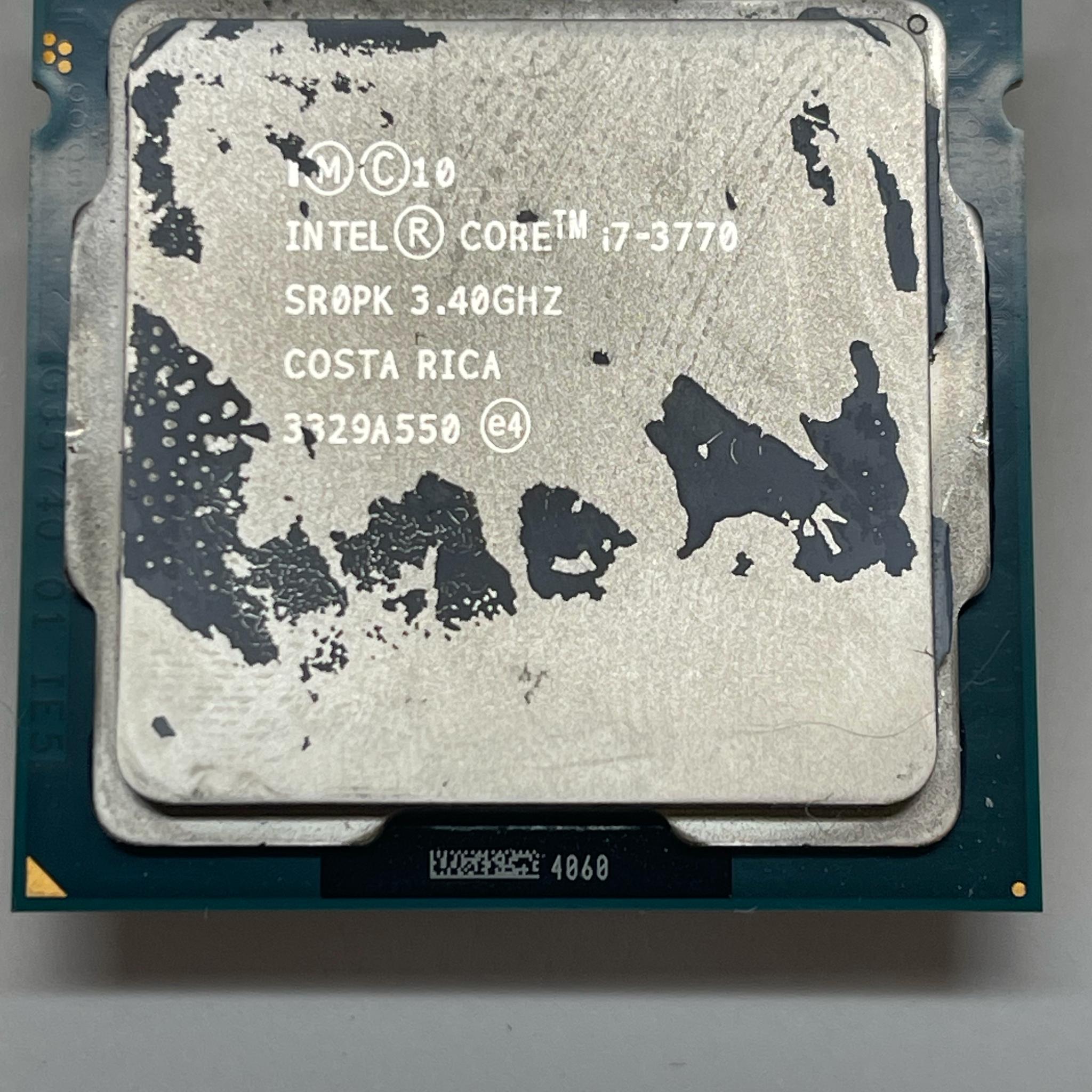 Bundle of 5 Intel CPUs