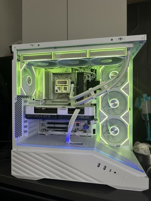 GeForce RTX 4070 Custom Gaming PC - Ryzen 5 7500X3D