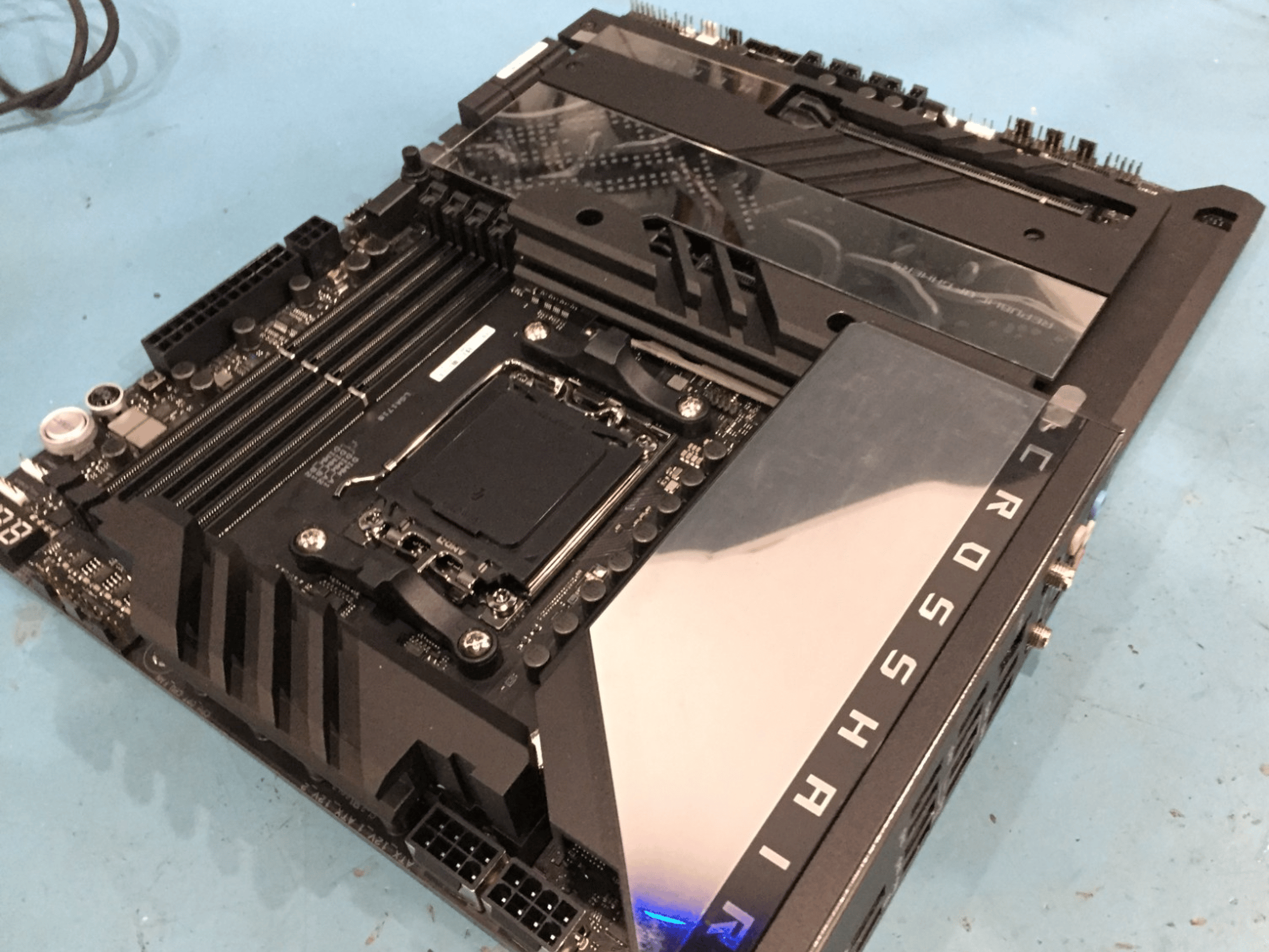 ASUS ROG CROSSHAIR X670E HERO AM5 MOTHERBOARD - RMA REPLACEMENT