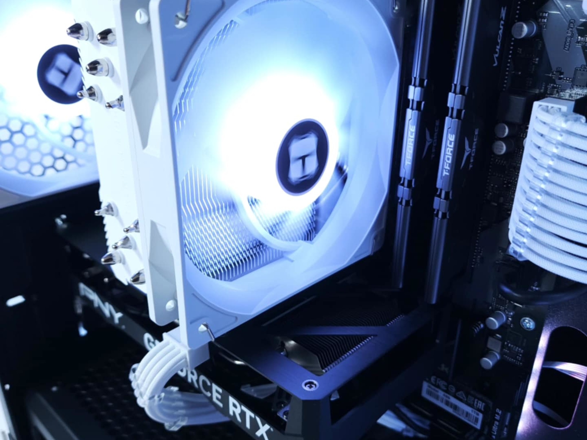 🤍RTX 4060●Core i5 12500T●1TB NVMe●16GB 3200MHz DDR4●1080p Gaming Computer