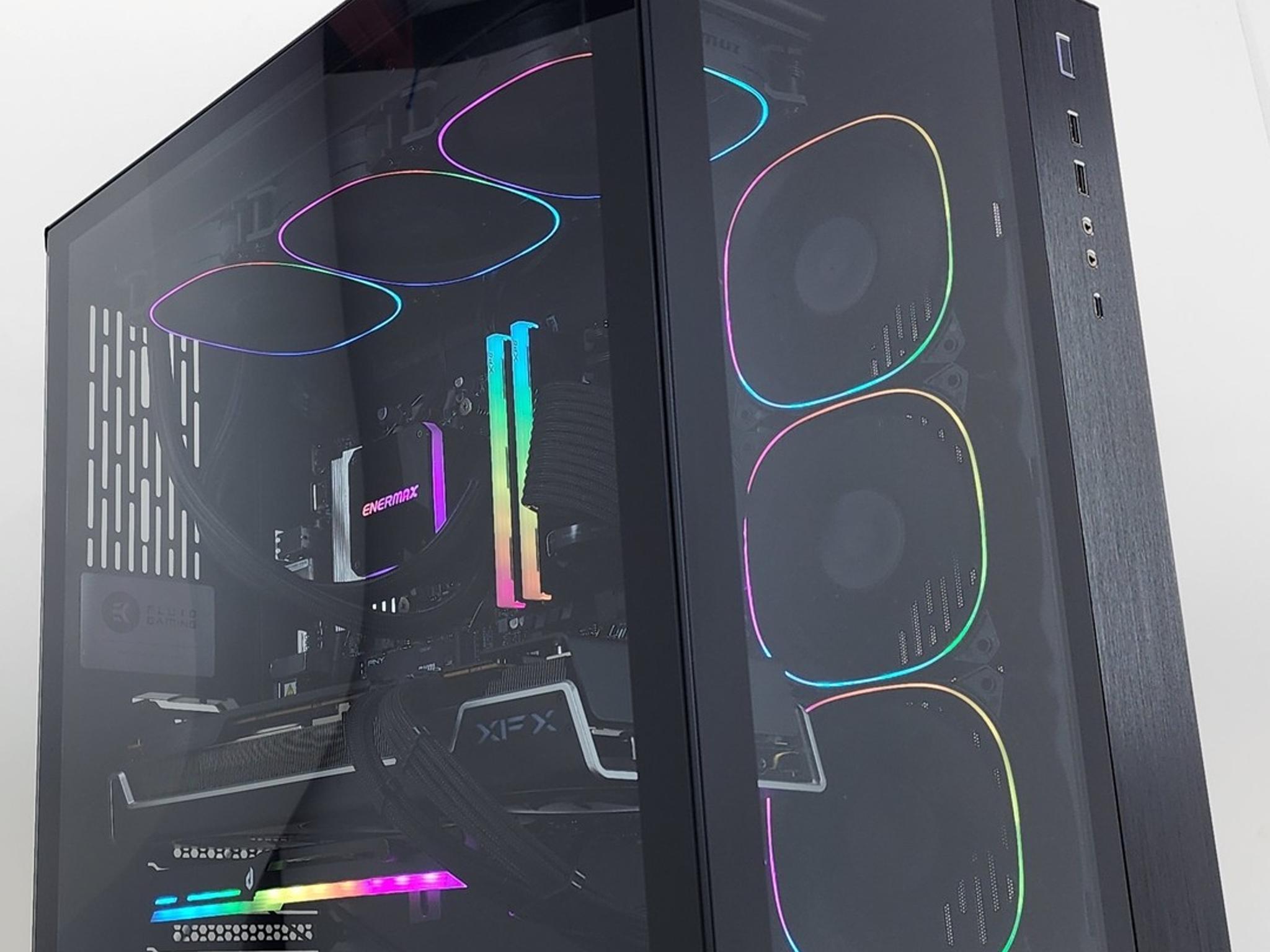 Gaming PC Ryzen 7 9700X 32GB RAM 2TB SSD RX 7900 XT 20GB Windows 11 Computer