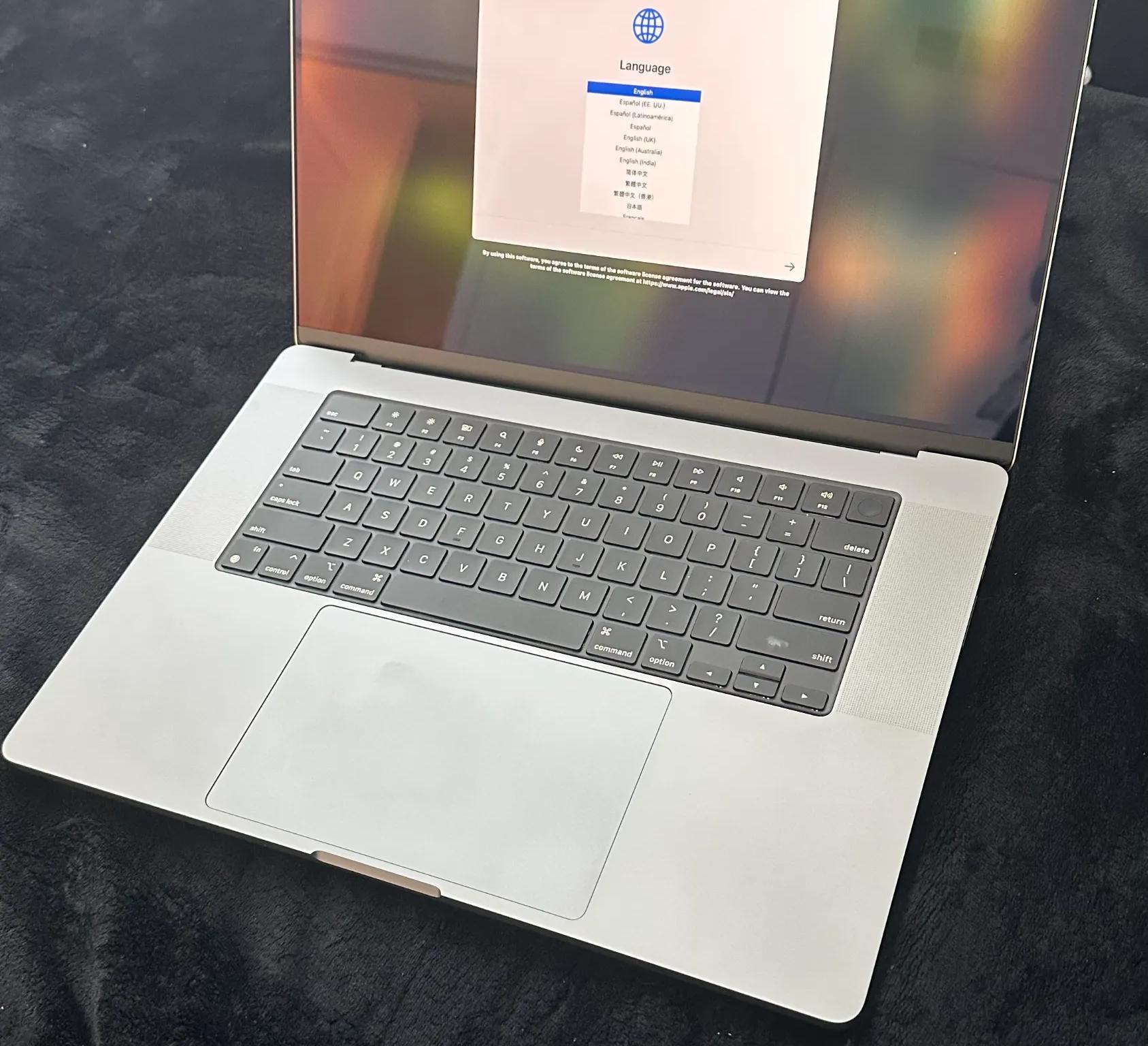 Like New! Macbook Pro 16" 2021