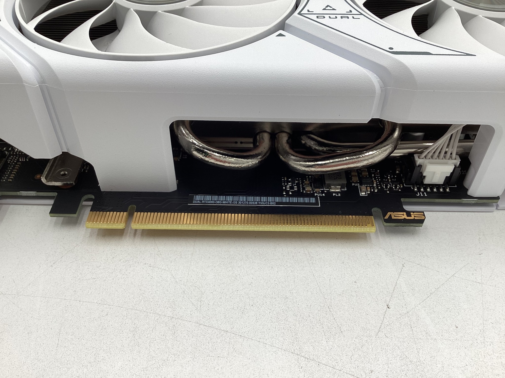 Roll over image to zoom in ASUS Dual GeForce RTX™ 4060 OC White Edition 8GB GDDR6