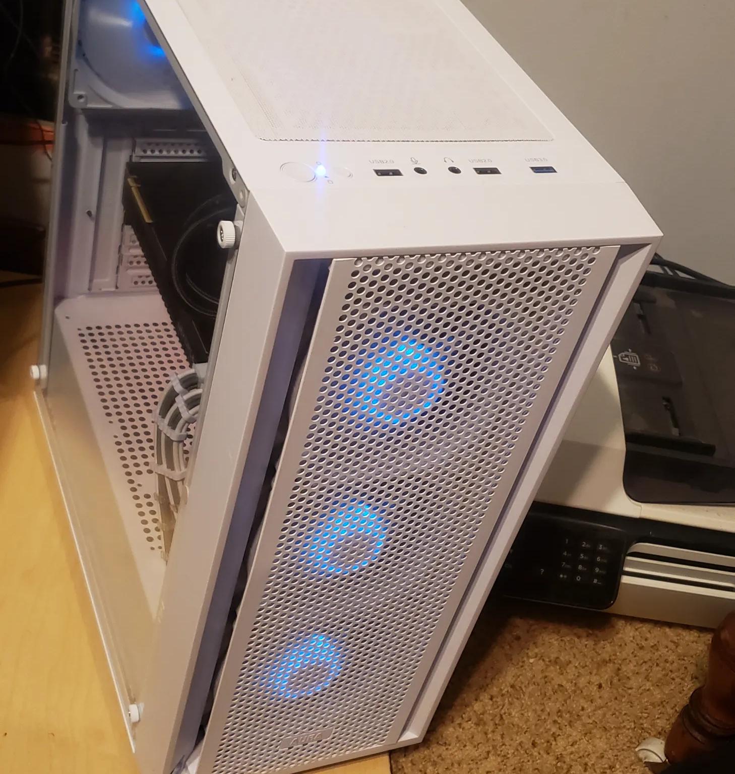 12600k RTX 2080 Windows 11 Pro Mid tier Gaming PC