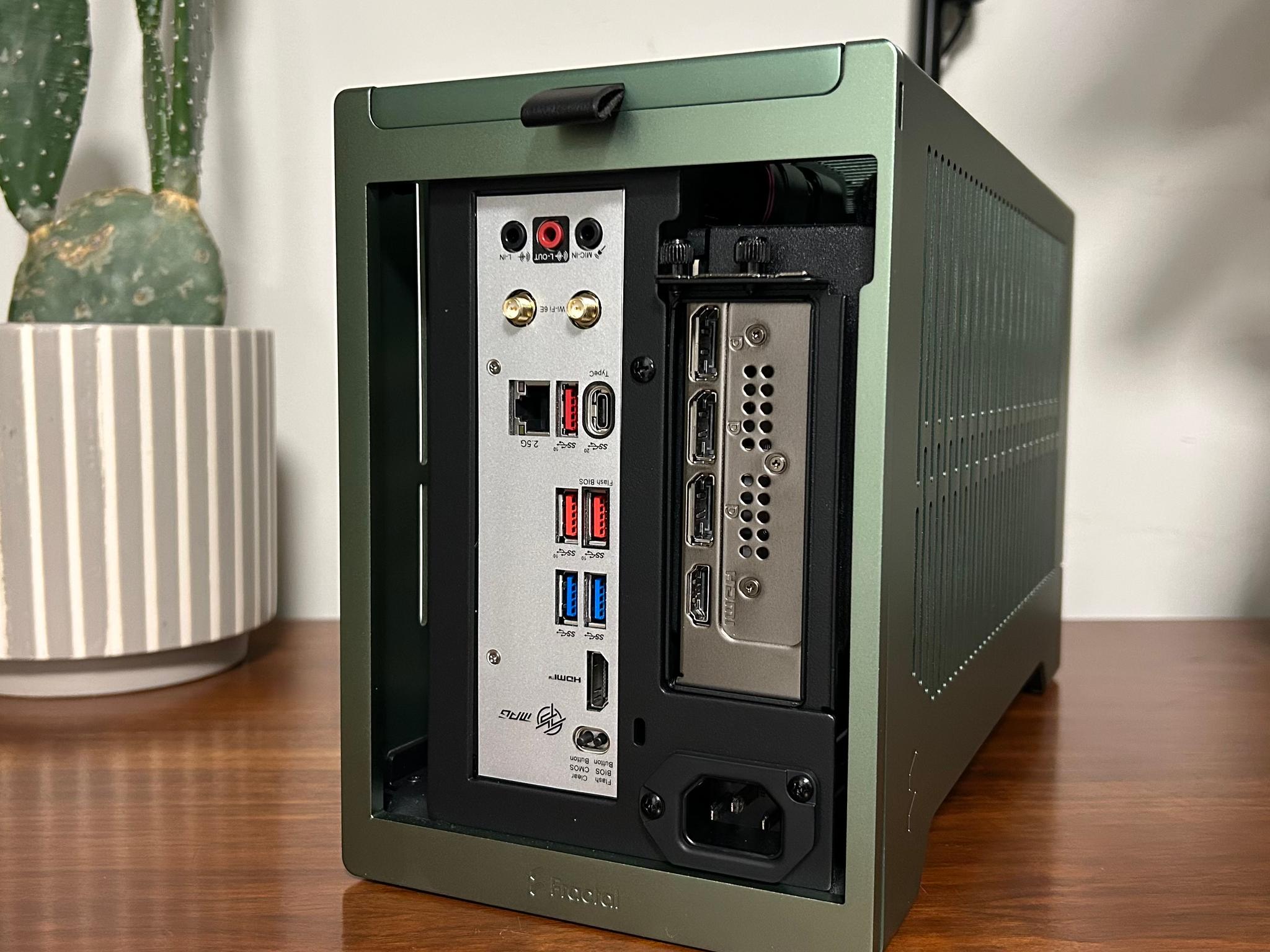 RTX 5070 | Ryzen 5 7600X3D | 32GB DDR5 | 2TB NVMe | Fractal Terra ITX | 750W Platinum