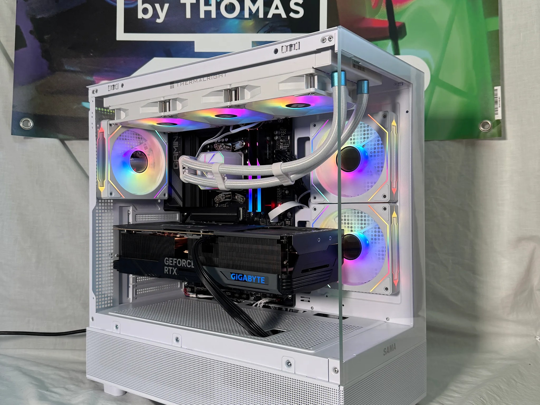 "Project Flash" RTX 4090 Ryzen 7900x Gaming PC