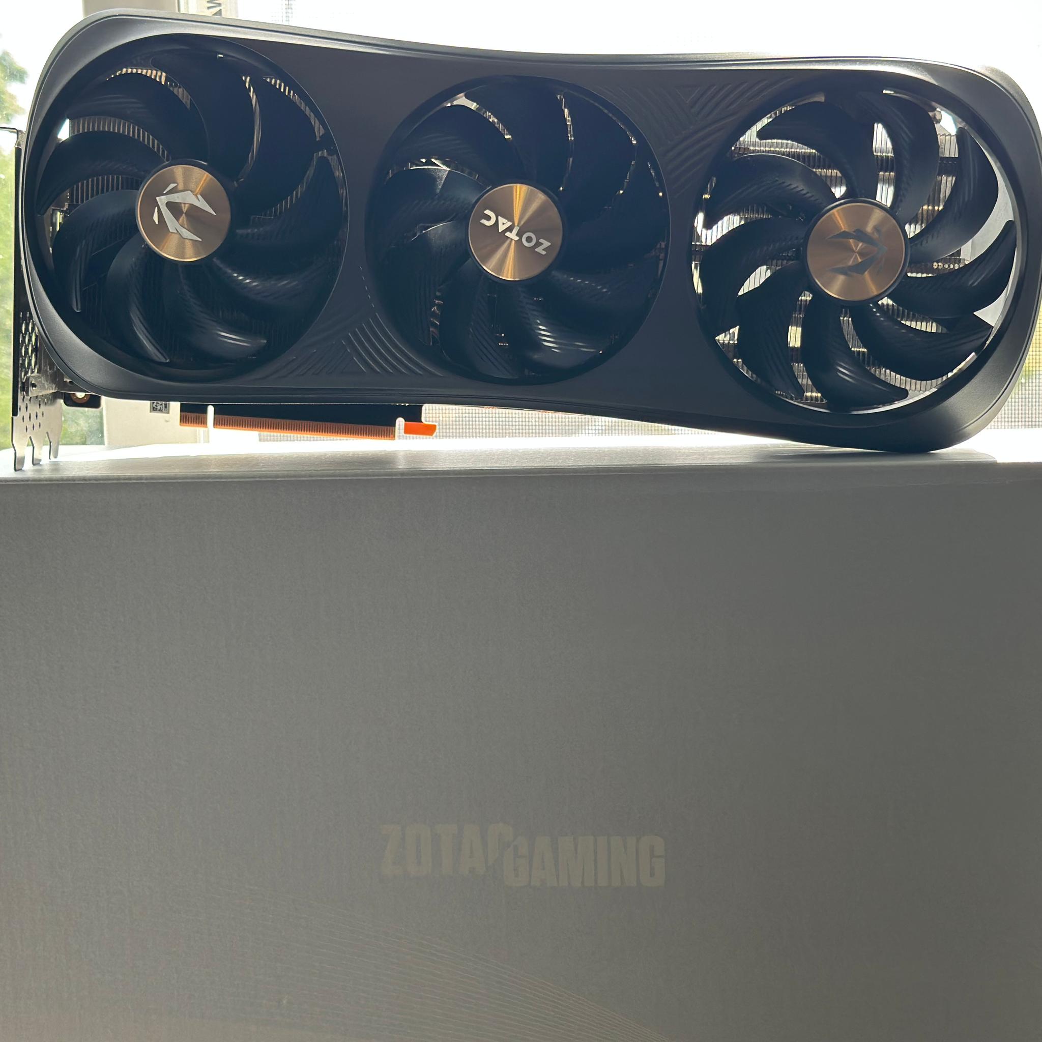 ZOTAC GAMING Trinity OC GeForce RTX 4080 SUPER