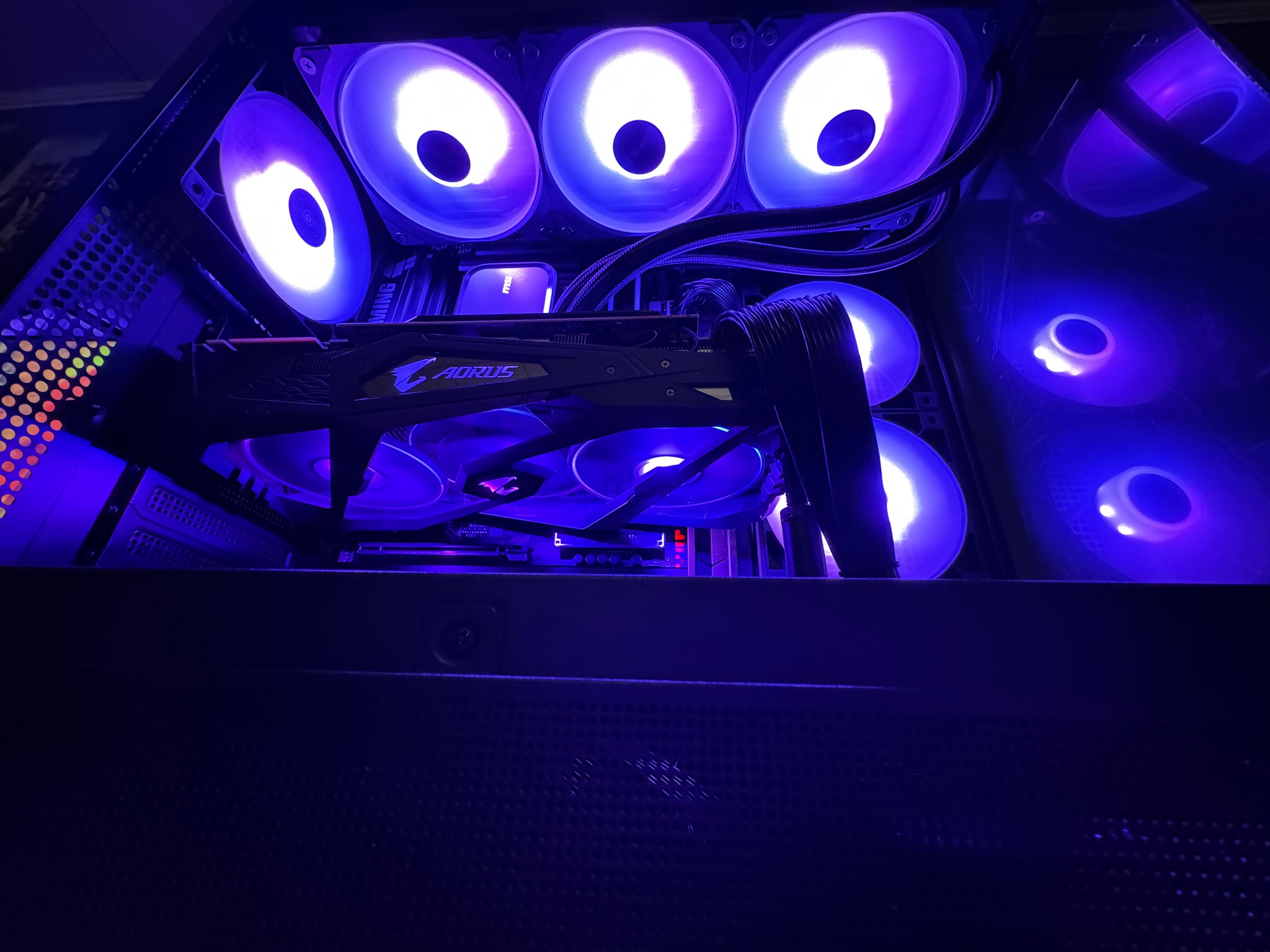 🚀7600X3D Machine | RTX 2080 Ti | 32GB DDR5 | 1TB Gen4 SSD | 850W 80+ Gold | WiFi + Bluetooth