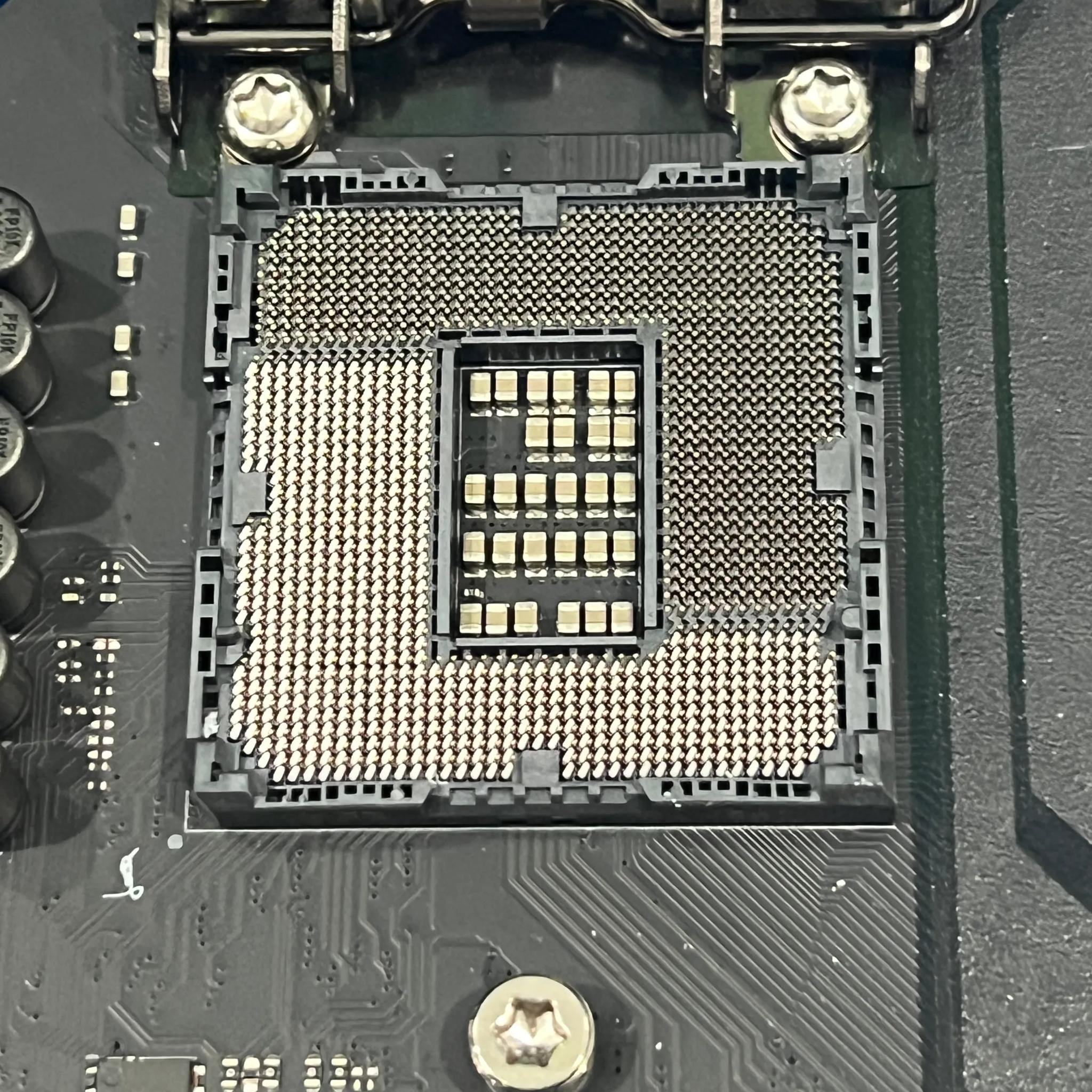 INTEL CORE I9 10900K and ASUS ROG MAXIMUS XII HERO WIFI (z490)
