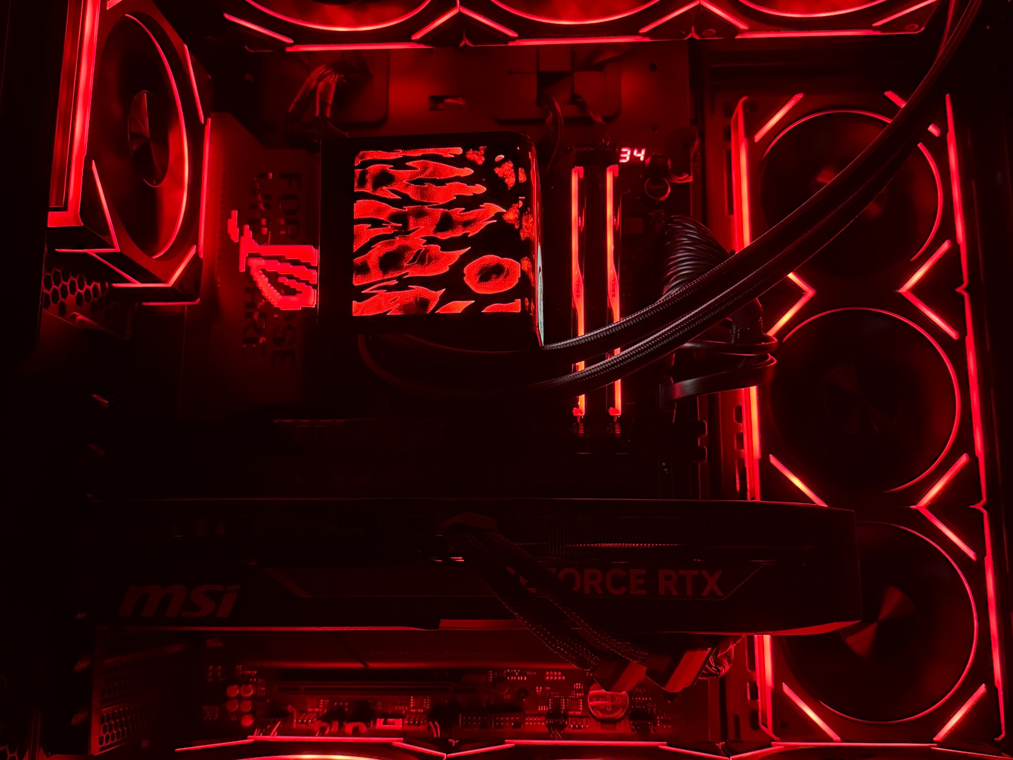 No-Compromise Flagship Gaming PC — 9850X3D | RTX 5070 Ti | CL30 DDR5 | 2TB Samsung 990 Pro
