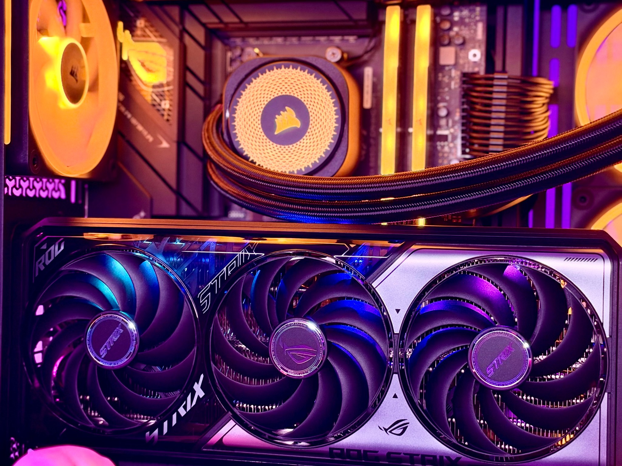Obsidian Flux - Ryzen 9800X3D | ROG STRIX 5070 Ti OC 16G | 32GB DDR5 RAM | 2TB SSD NVMe | Win 11 PRO